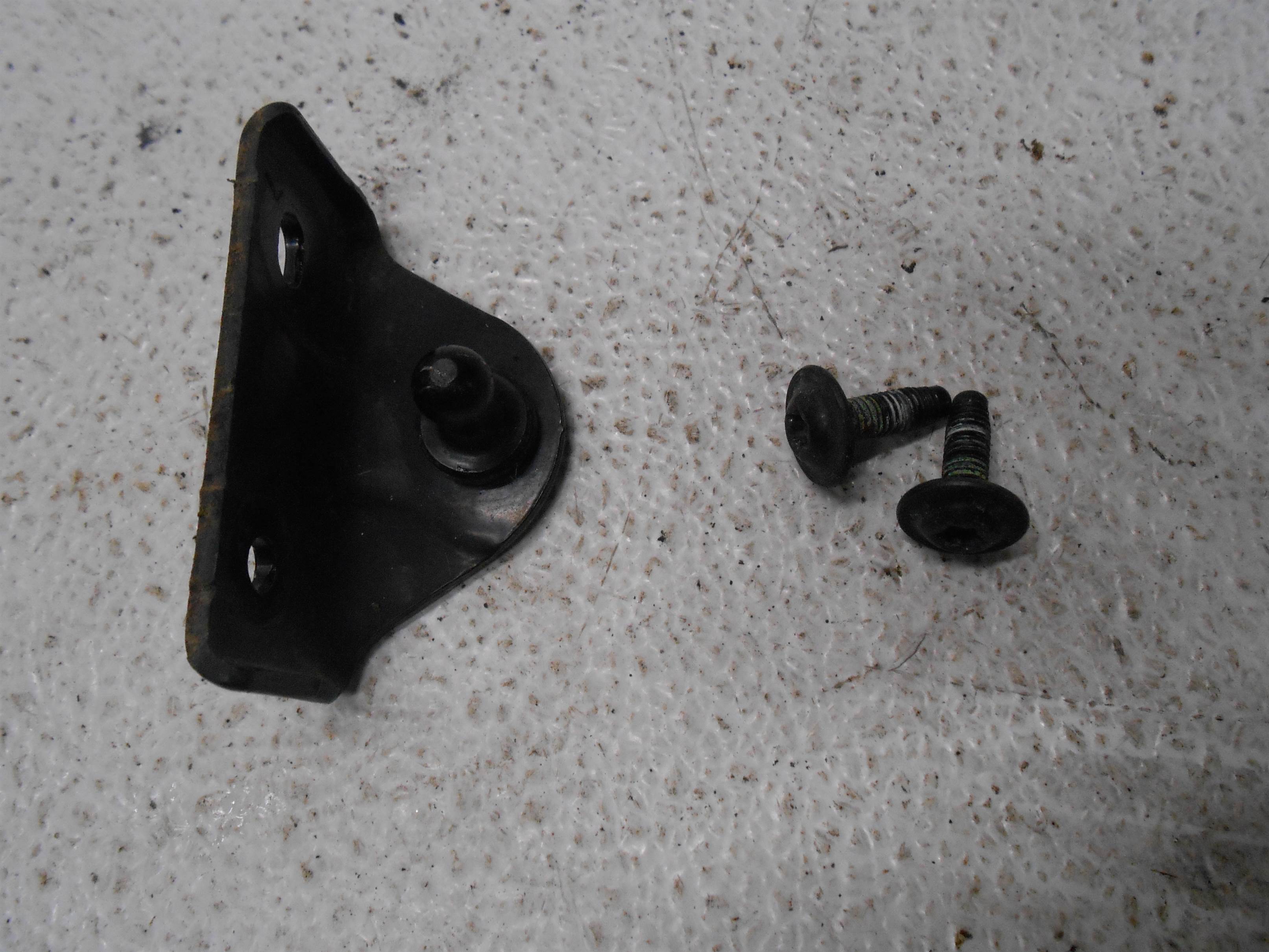 Used 2018 Buick Encore Left Driver Tailgate Hatch Strut Bracket for sale small view front thumbnail