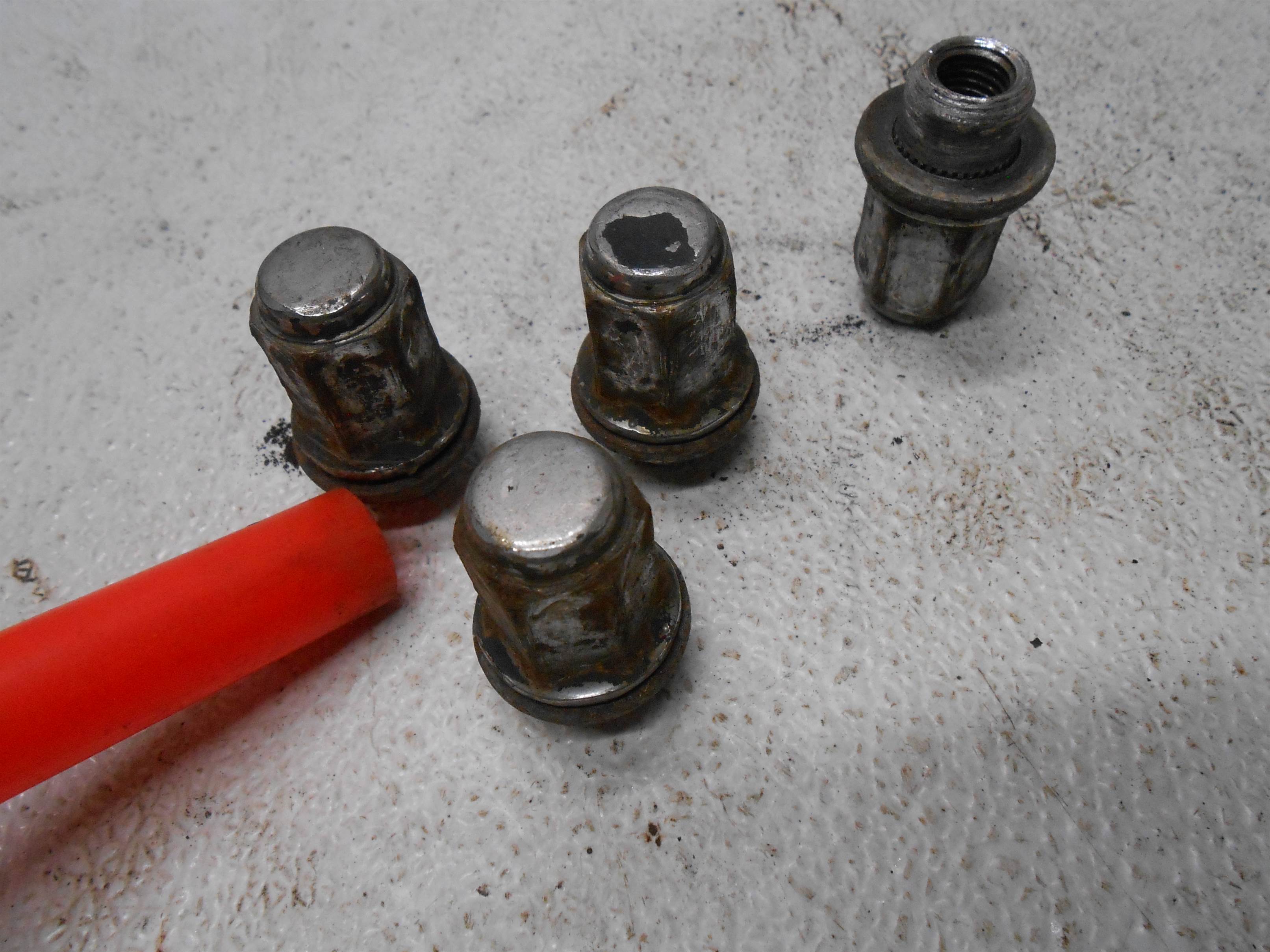 Used 2006 Toyota Tundra Partial Lug Nut Set - 4 Lugs for sale small view front thumbnail