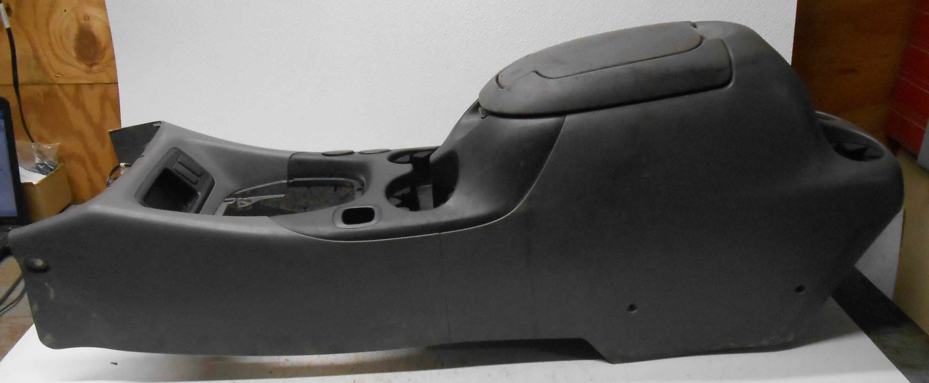 Used 2006 Toyota Tundra Center Console for sale small view front thumbnail