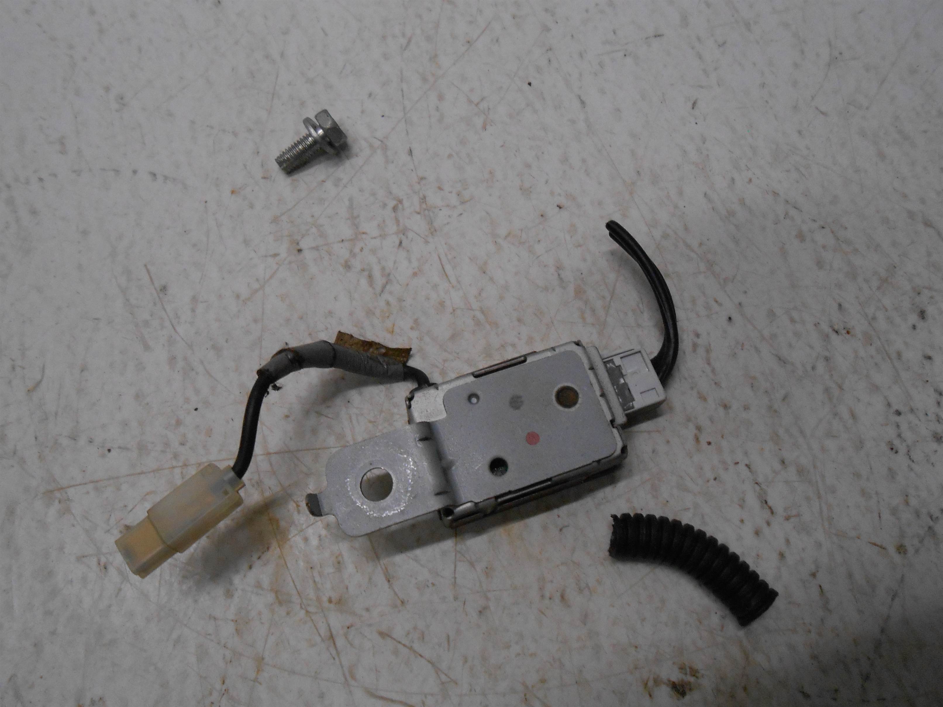 Used 2012 Honda Civic Antenna Booster With Bolt for sale small view front thumbnail