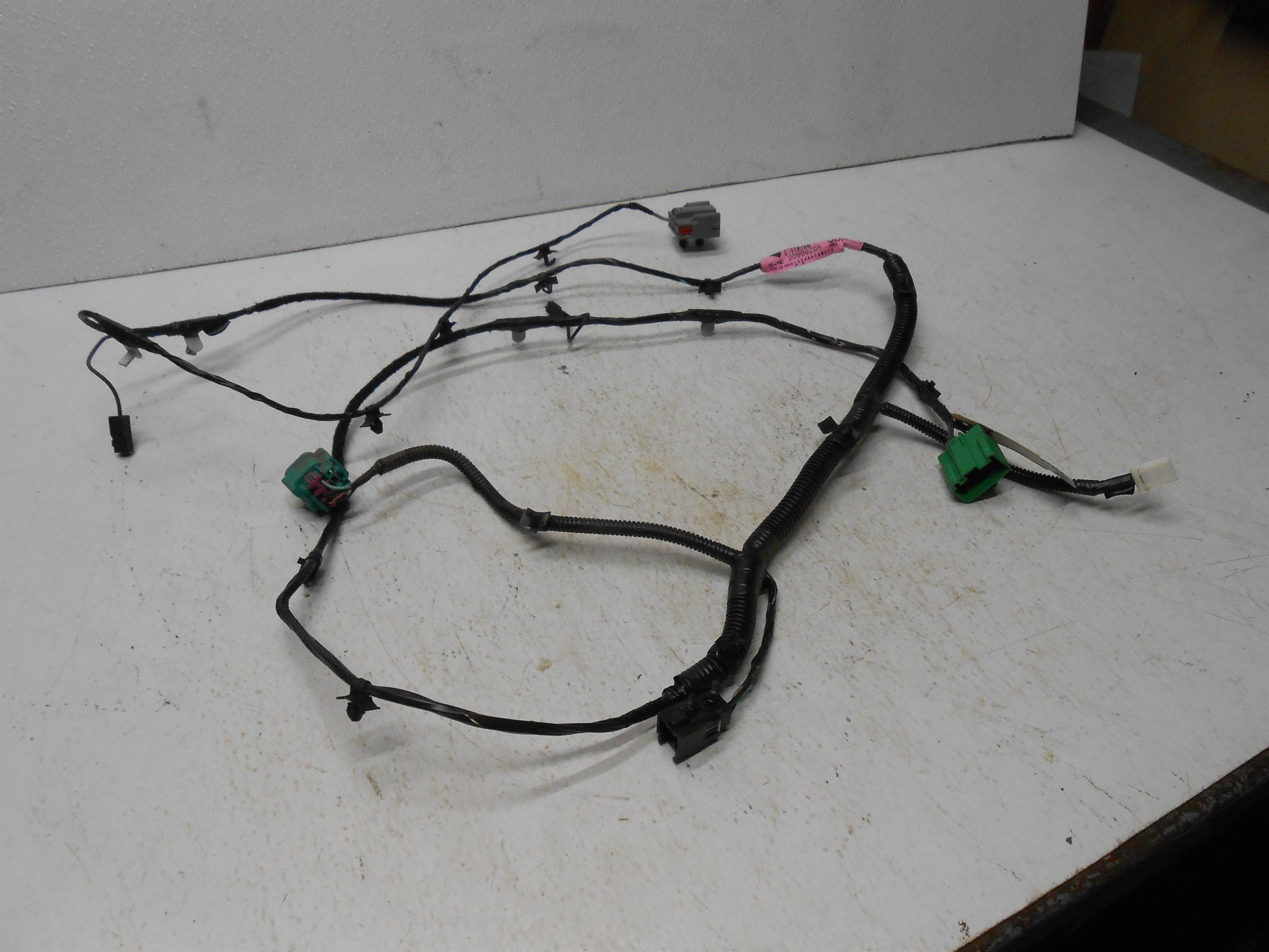 Used 2010 2011 Chevrolet Equinox Rear Tailgate Hatch Wire Harness for sale small view front thumbnail