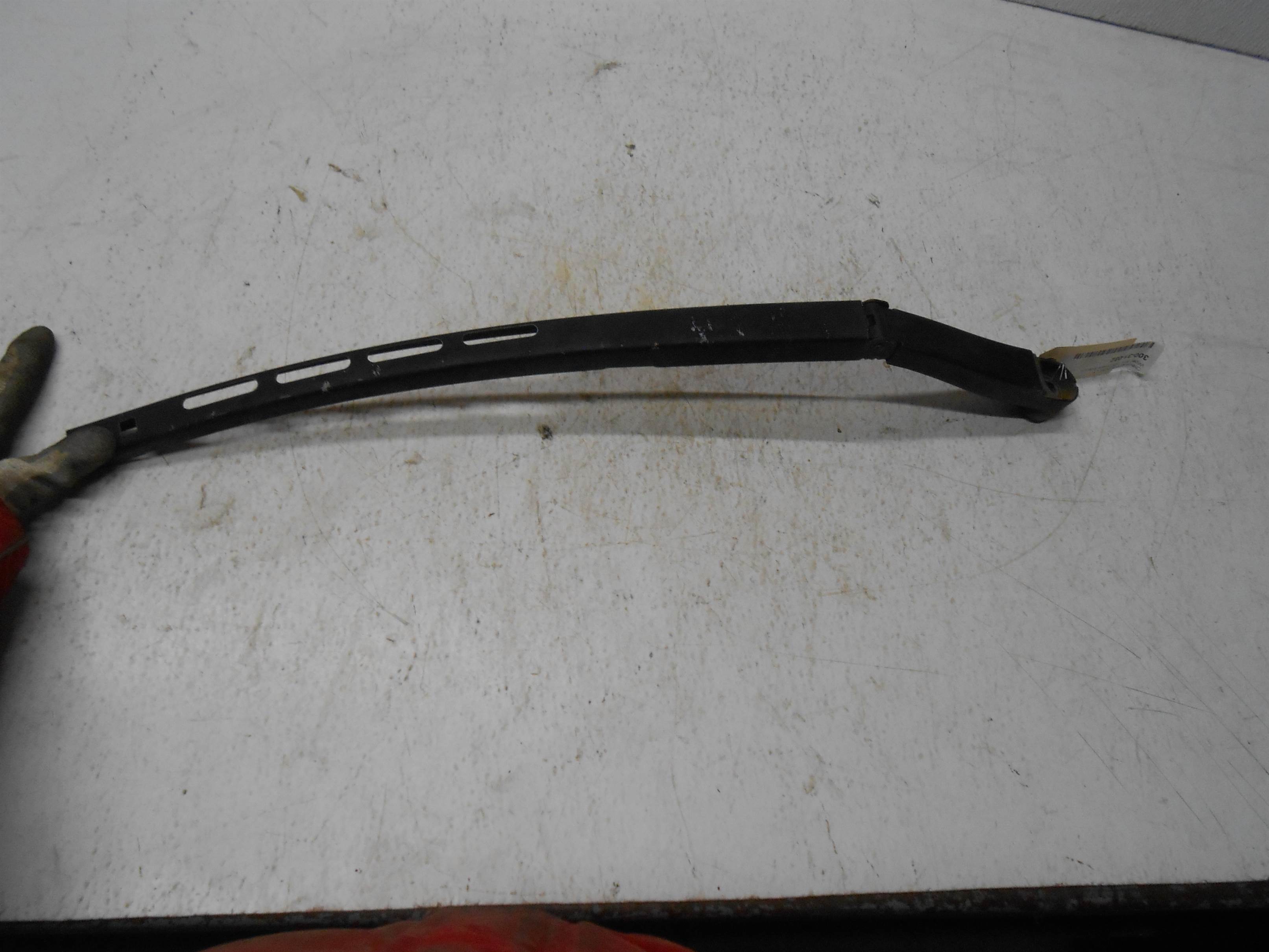 Used 2010-2016 Chevrolet Equinox Lt Front driver left windshield wiper arm OEM for sale small view front thumbnail