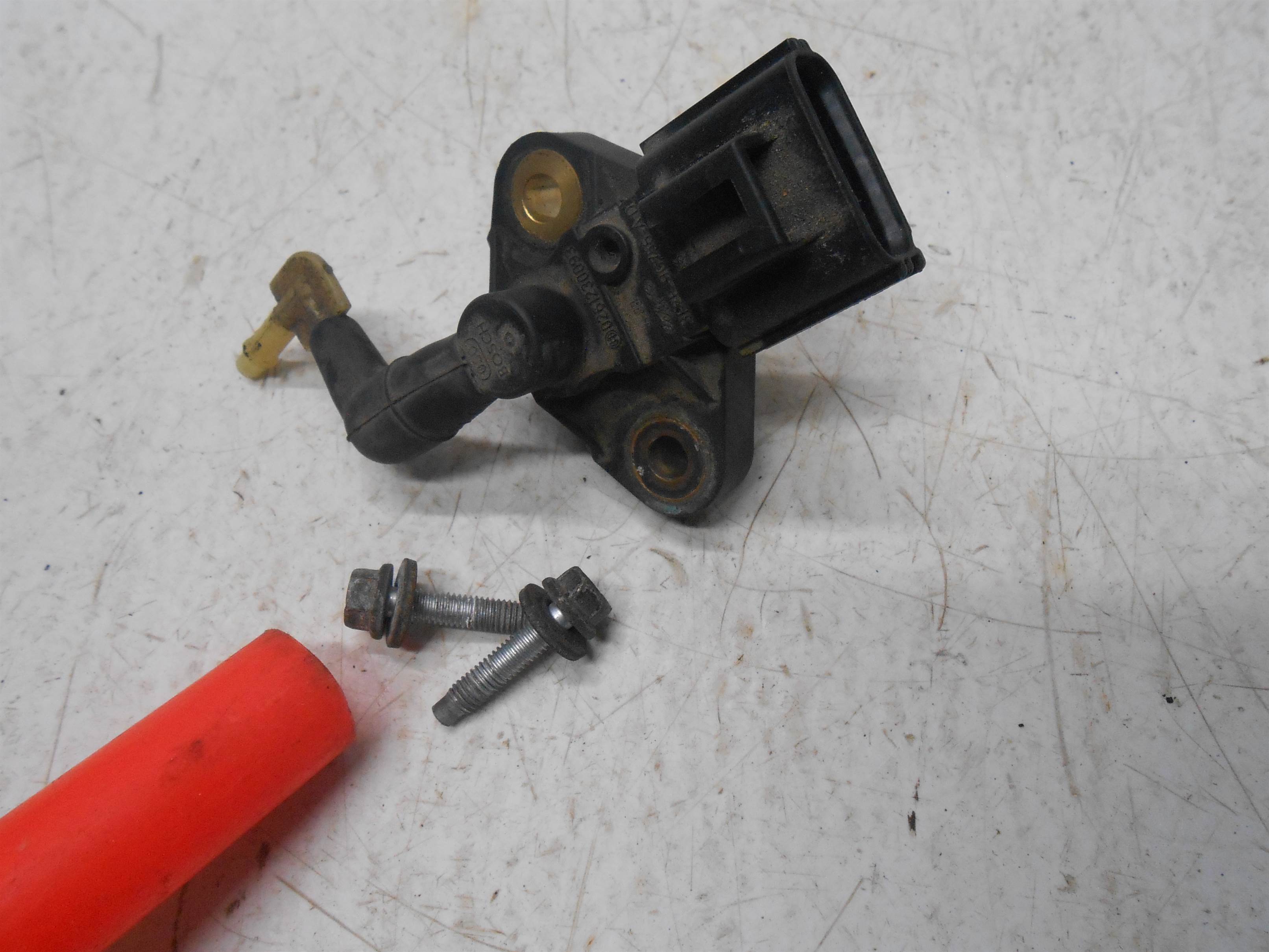 Used 2006 ford escape Fuel Injection Pressure Sensor for sale small view front thumbnail