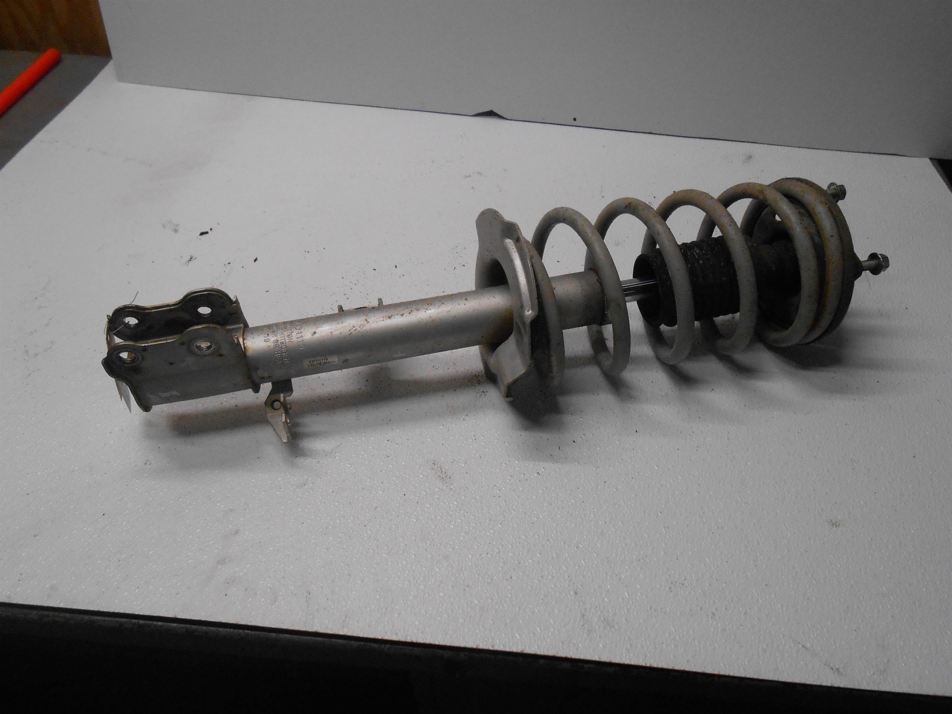 Used 2006 FORD ESCAPE Strut Assembly Front Right Passenger for sale small view front thumbnail