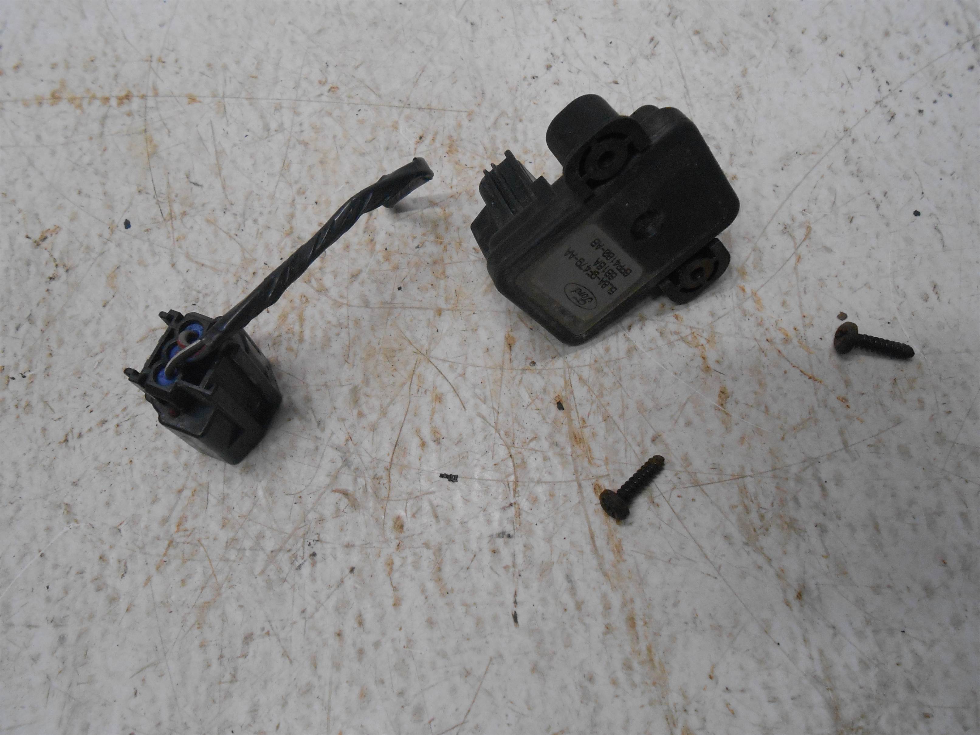 Used 2006 ford escape Fuel Injection Pressure Regulator MAP Sensor for sale small view front thumbnail