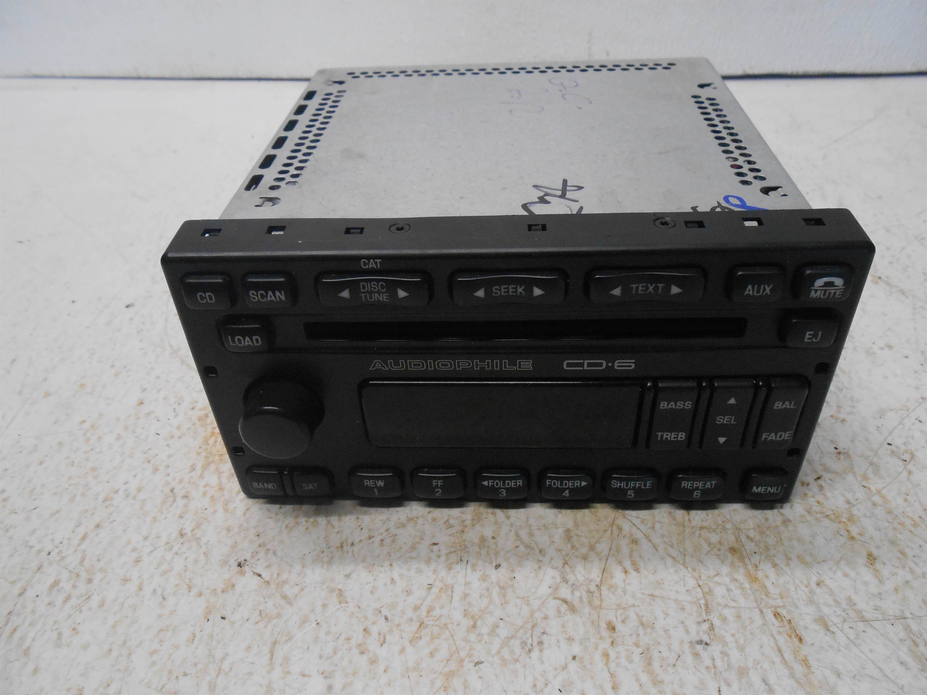 Used 2006 ford escape radio cd player console for sale small view front thumbnail