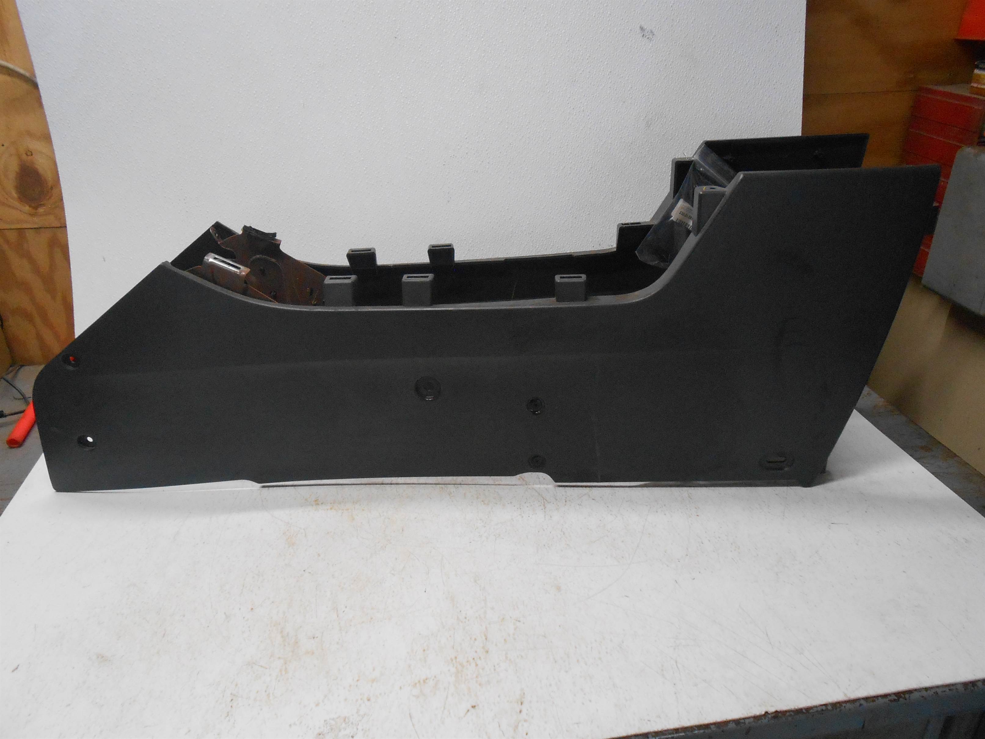 Used 2006 FORD ESCAPE CENTER CONSOLE for sale small view front thumbnail