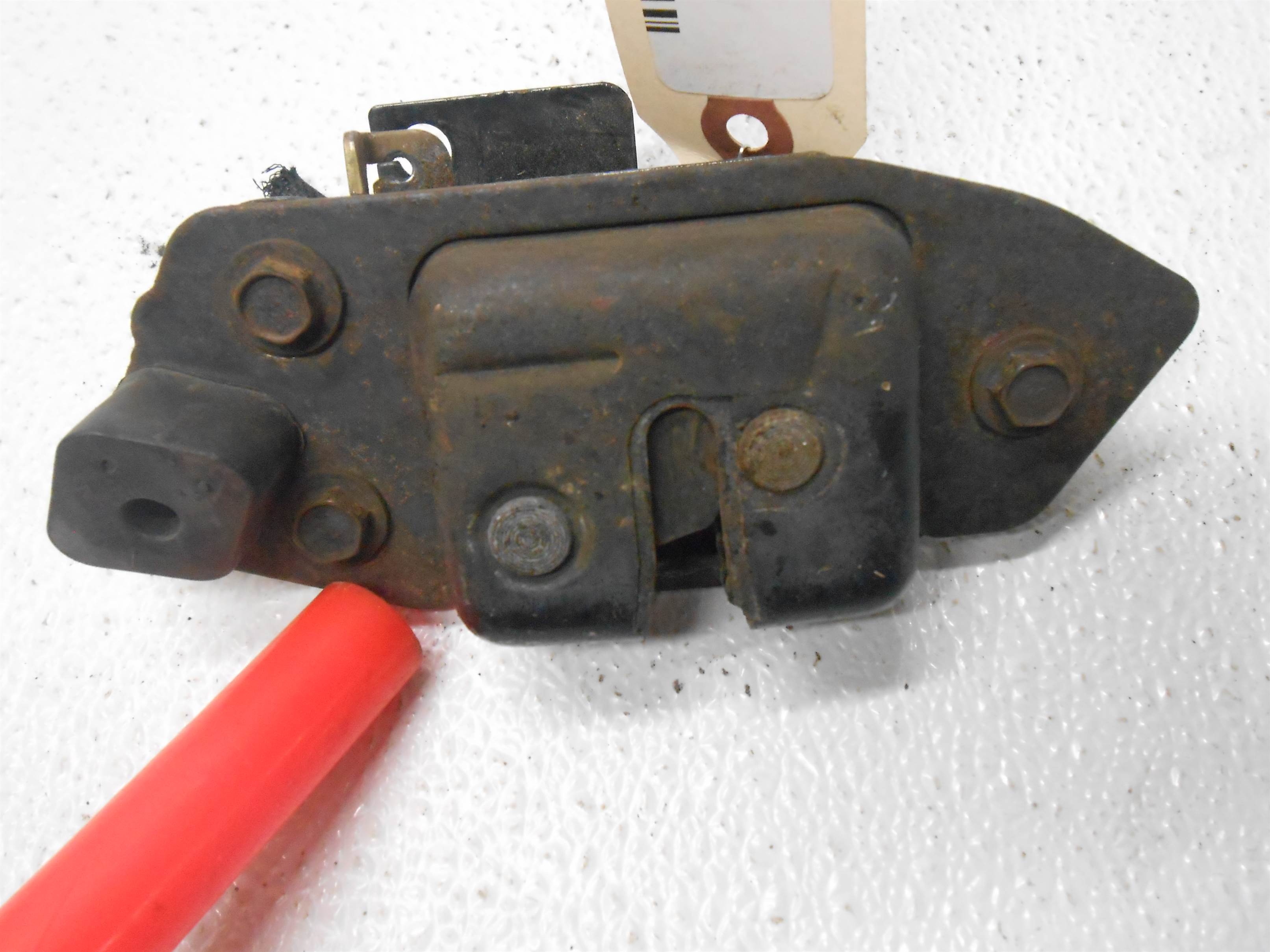 Used 2004 jeep Grand Cherokee Hatch Tailgate Latch for sale small view front thumbnail