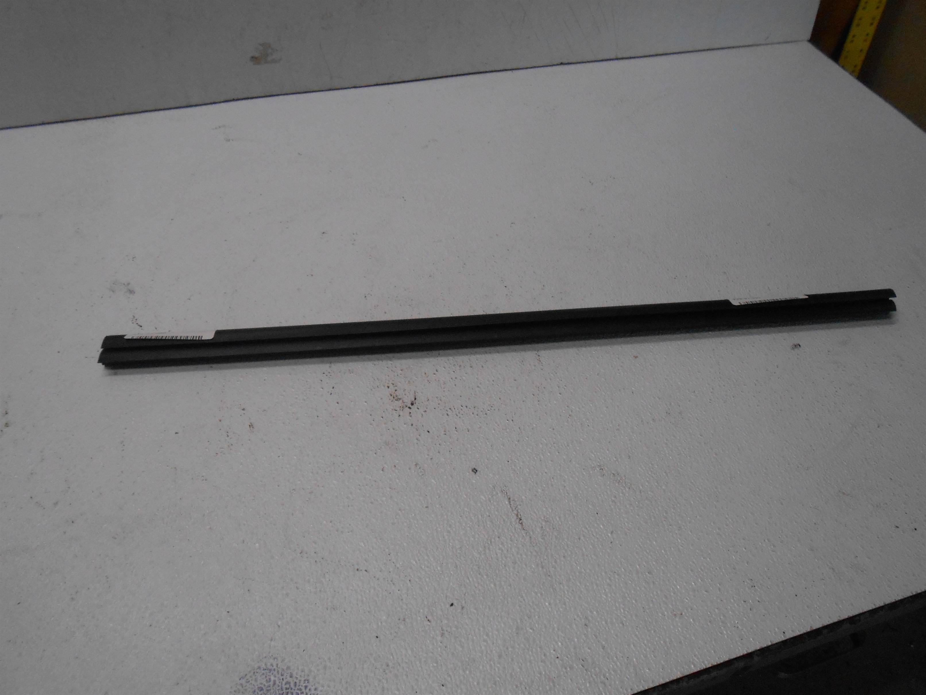 Used 2004 Jeep Grand Cherokee Front Side Door Window Belt Reveal Trim Left Driver for sale small view front thumbnail