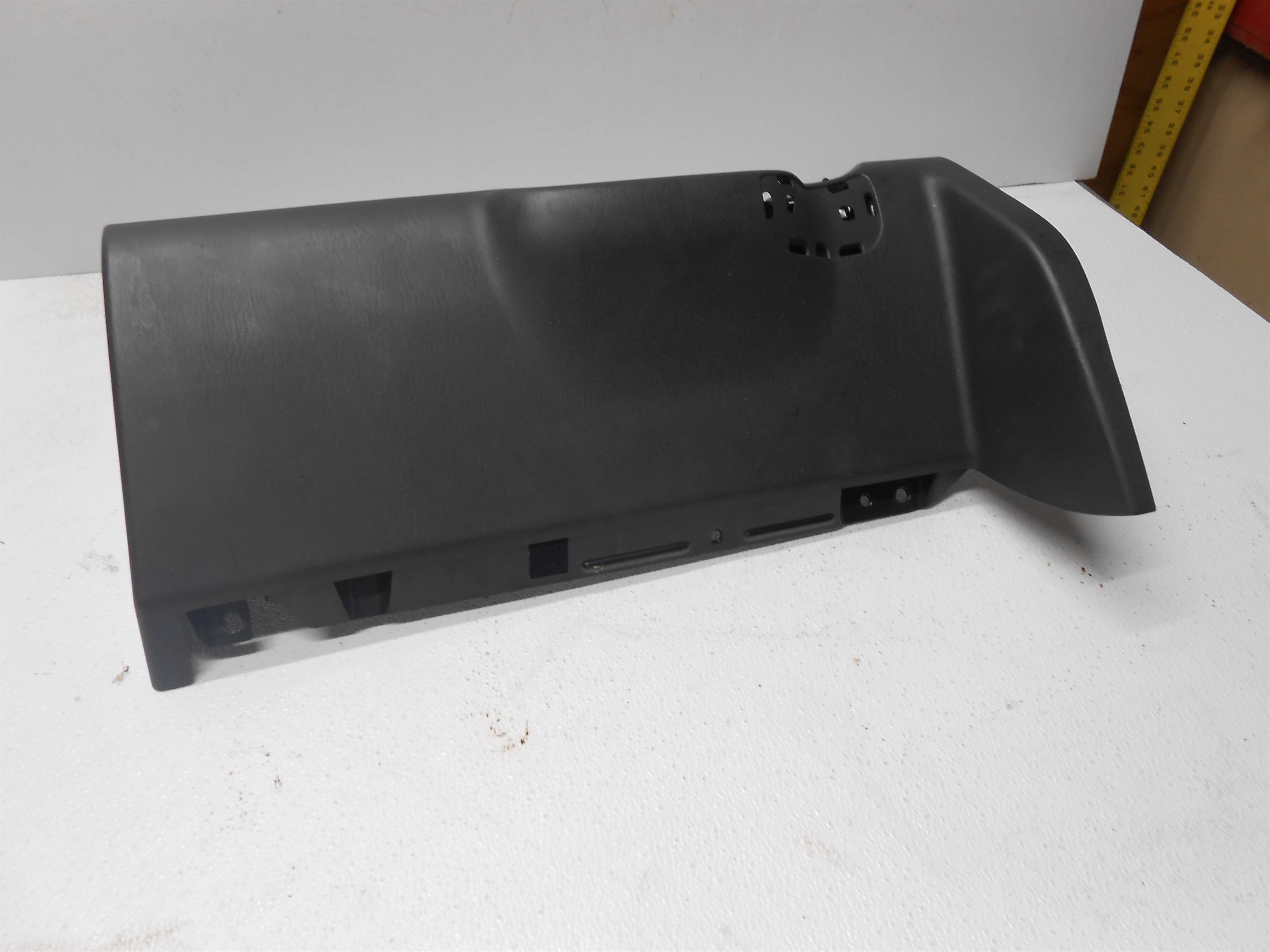 Used 2004 jeep Grand Cherokee KNEE DASH BOLSTER for sale small view front thumbnail