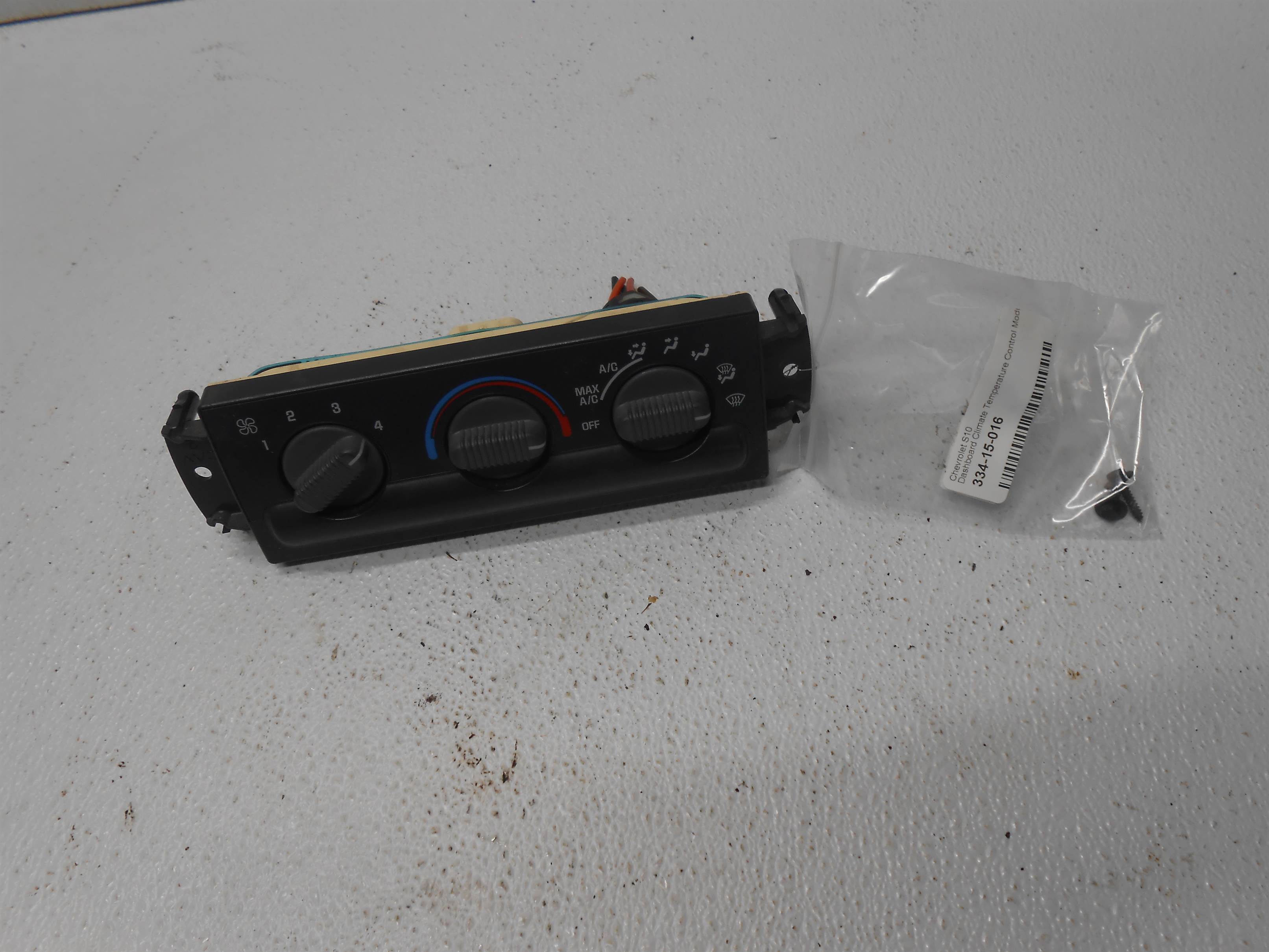 Used 1998 chevrolet S10 AC Heater Climate Control Temperature Switch Module for sale small view front thumbnail
