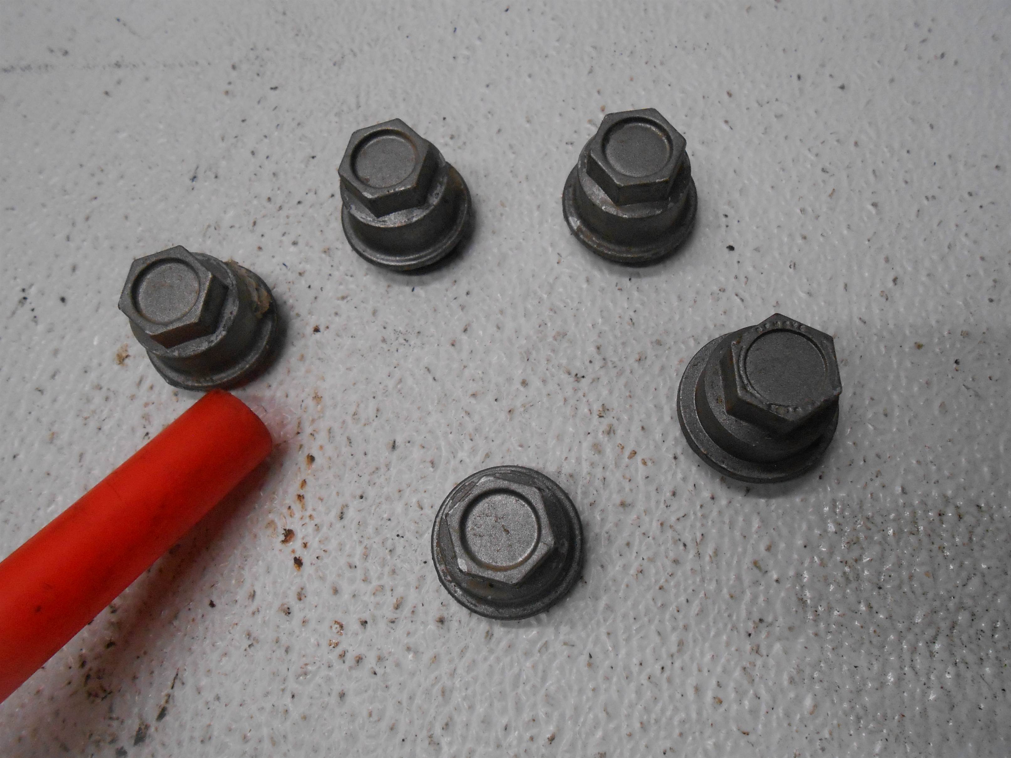 Used 1998 chevrolet S10 Lug Nut Caps Cover Set for sale small view front thumbnail