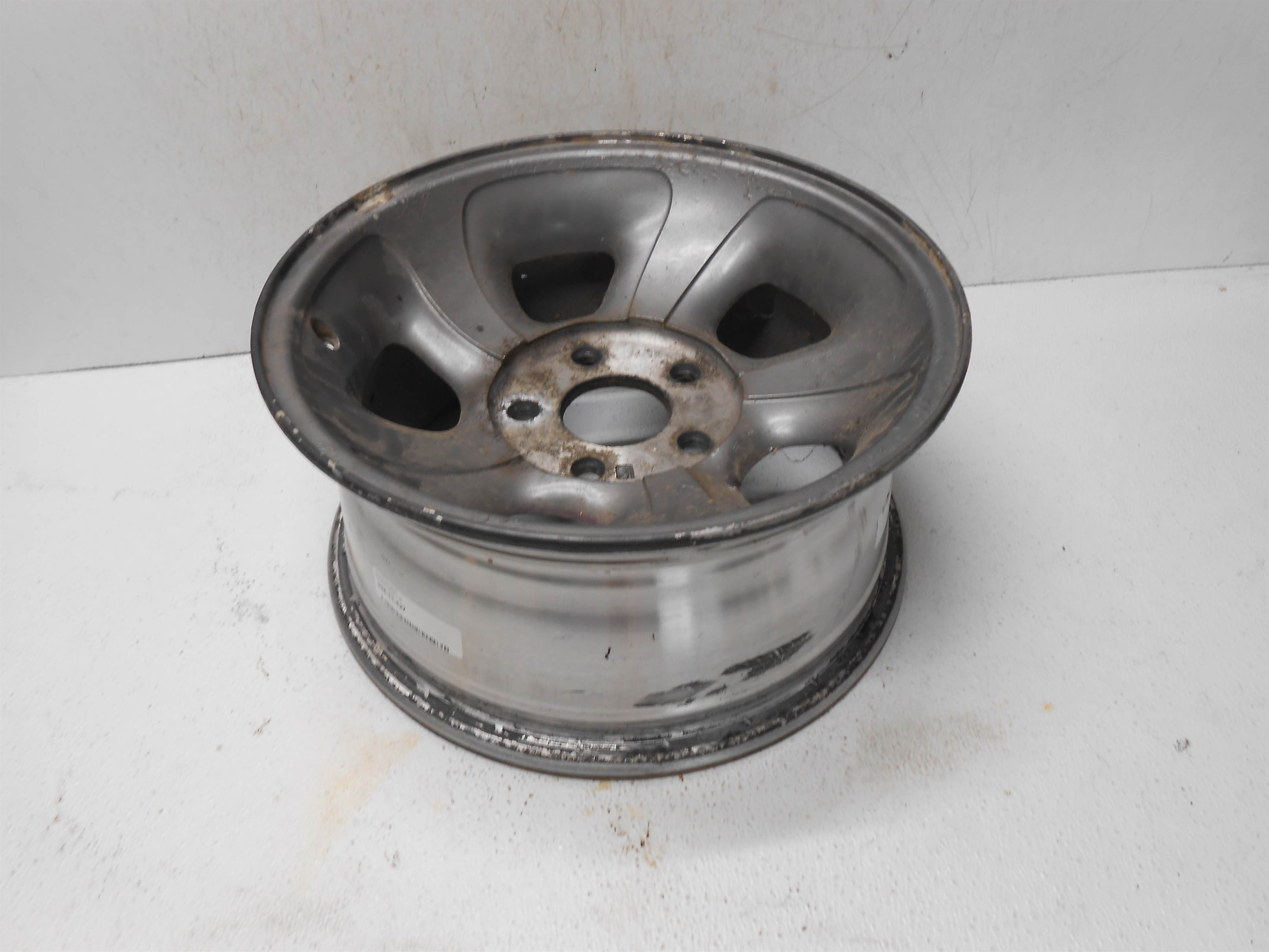 Used 95-05 Chevrolet S10 S15 Sonoma Blazer Aluminum 15x7 Aluminum 5 slot Wheel Rim for sale small view front thumbnail
