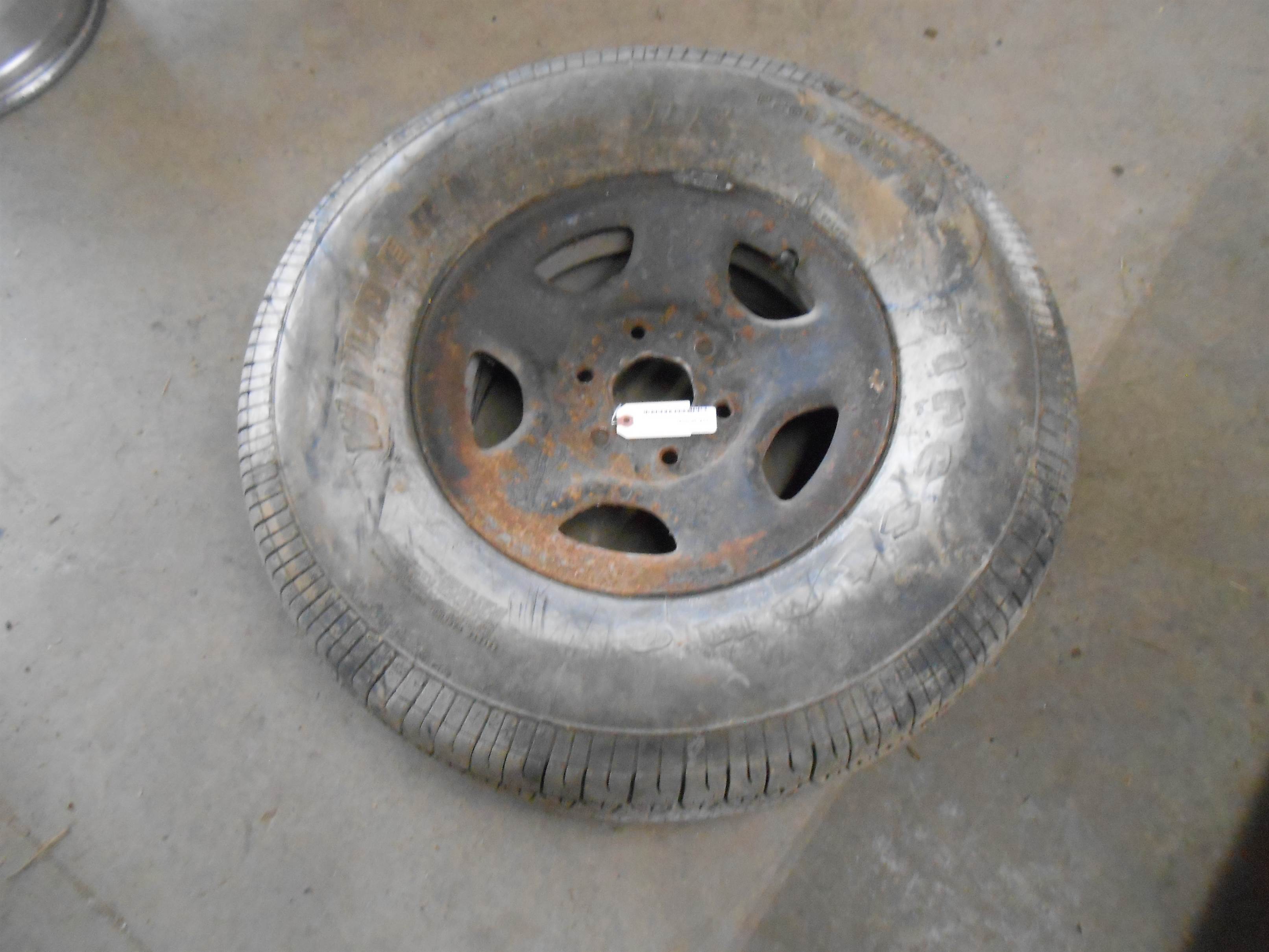 Used 2004 GMC Yukon Spare Wheel Tire Rim for sale small view front thumbnail