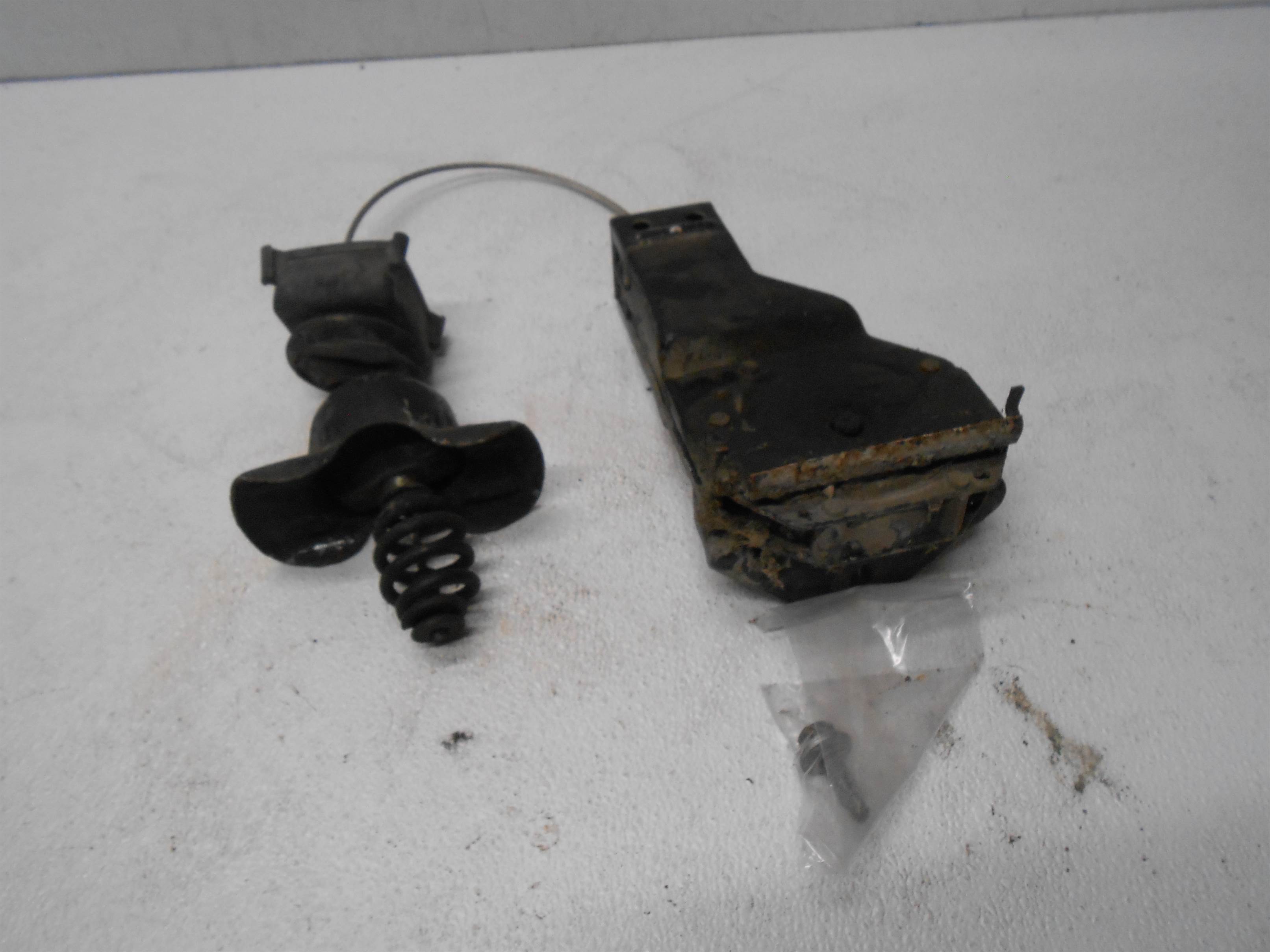 Used 2004 GMC Yukon Spare Tire Hoist Assembly for sale small view front thumbnail