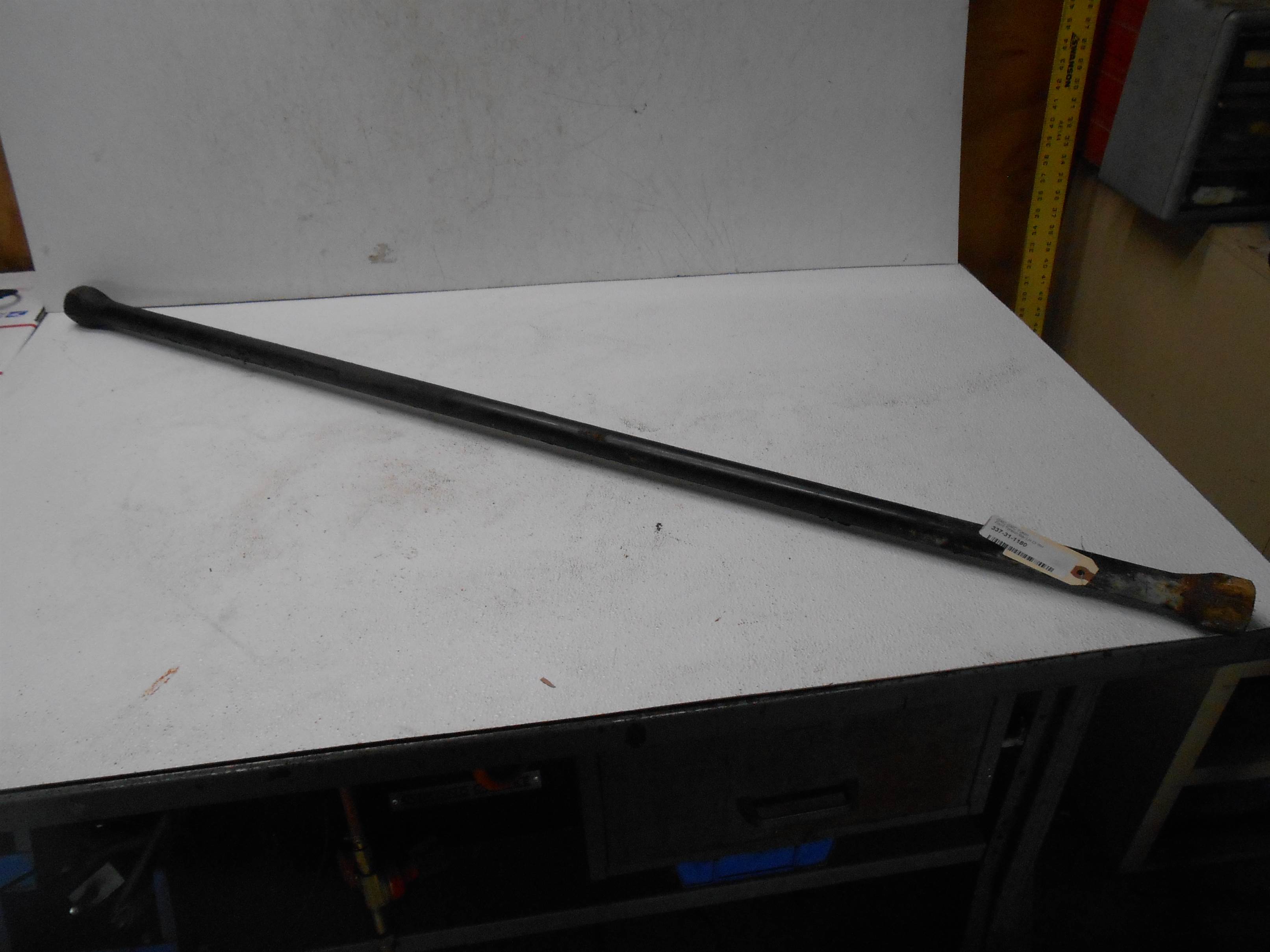 Used 2004 GMC Yukon Front Torsion Bar LH Or RH for sale small view front thumbnail