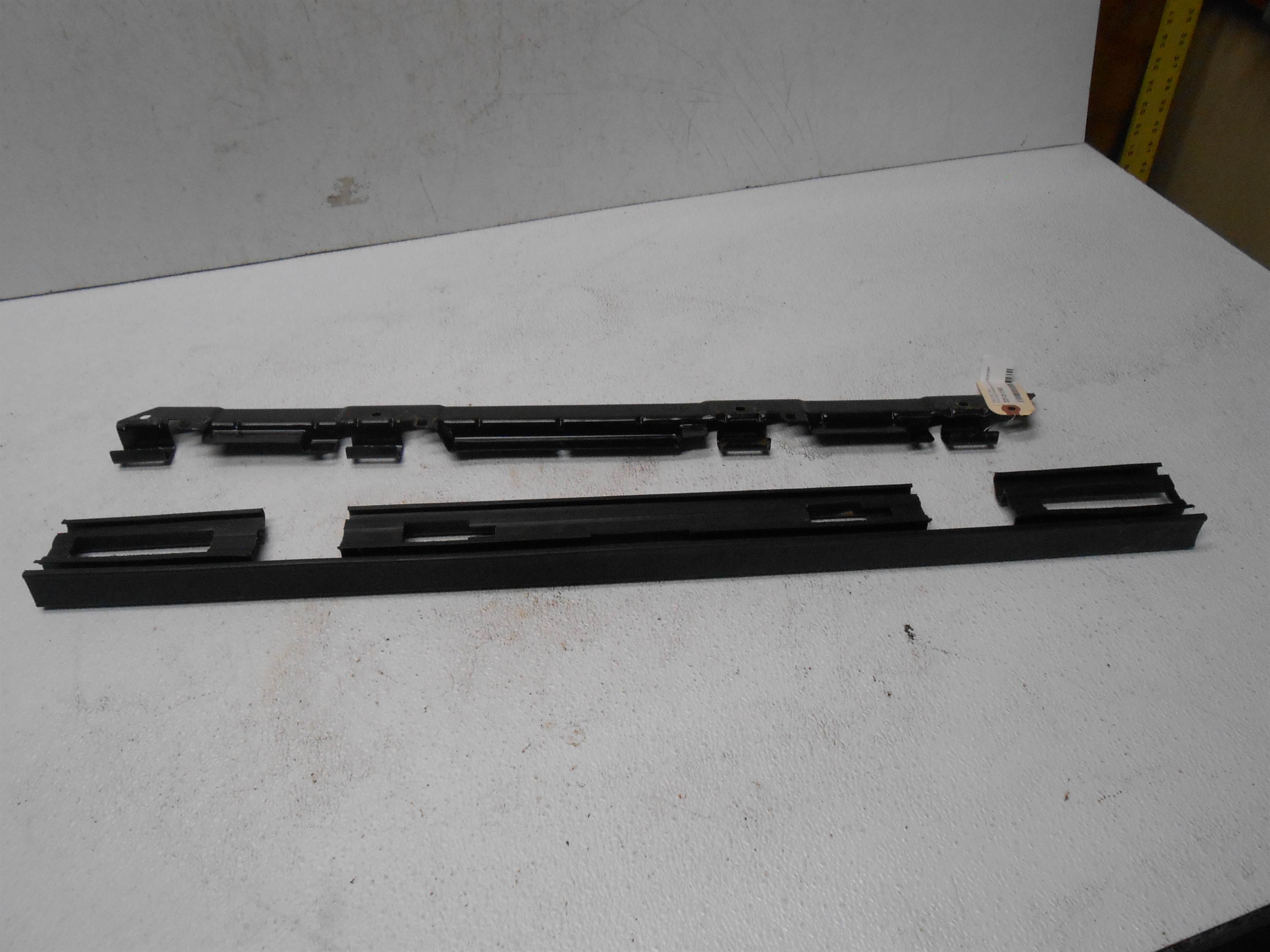 Used 2004 GMC Yukon Front Right Passenger Sill Scuff Bracket for sale small view front thumbnail