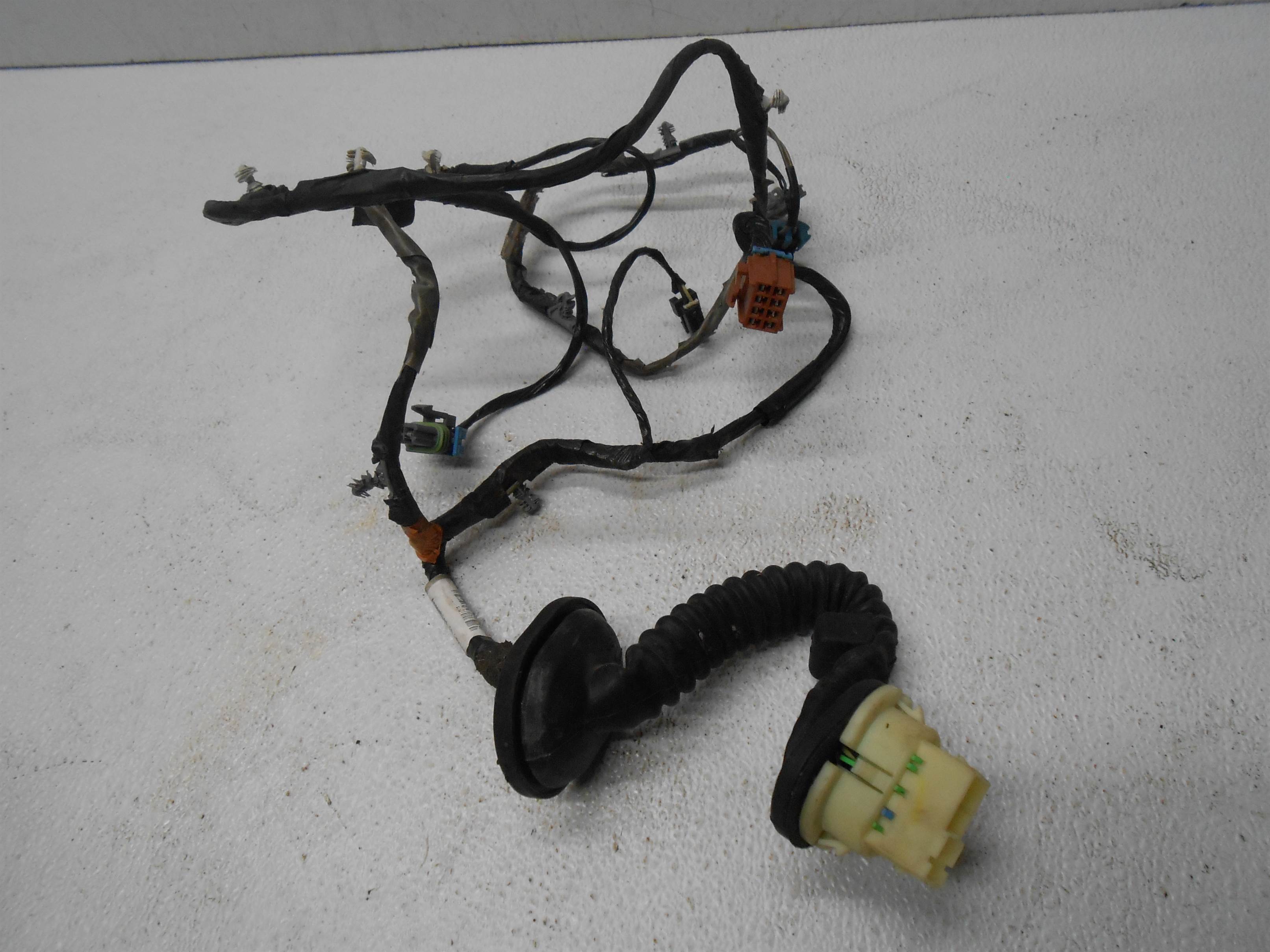 Used 2004 GMC Yukon Rear Left LH Driver Door Wire Harness for sale small view front thumbnail