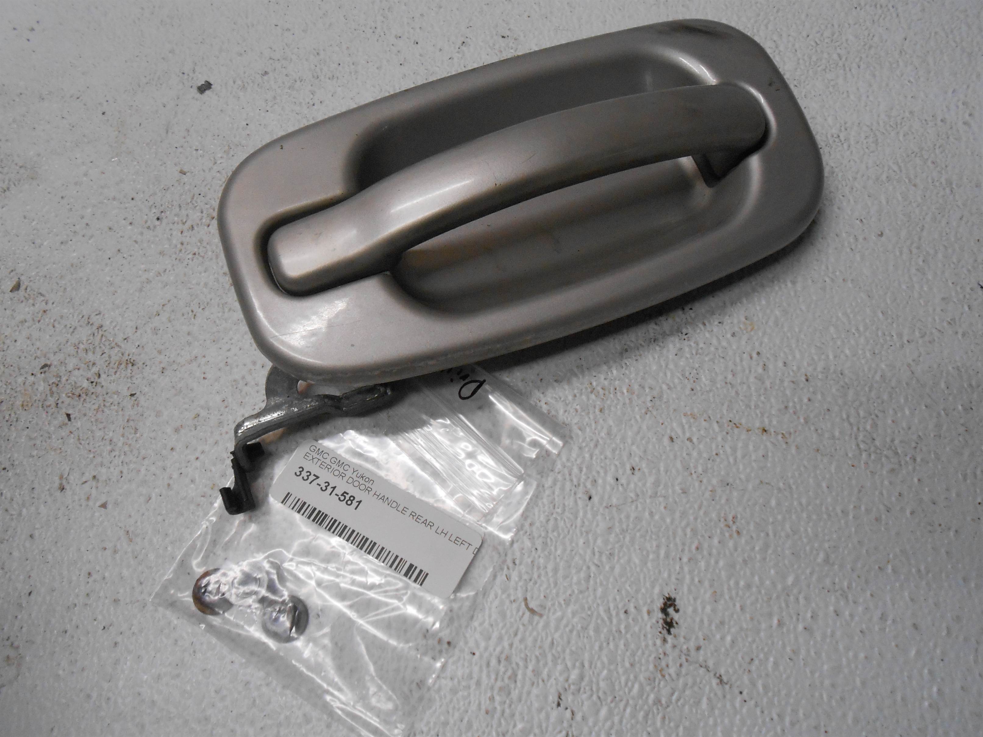 Used 2004 GMC Yukon Rear Left LH Driver side Exteroir Door Handle for sale small view front thumbnail