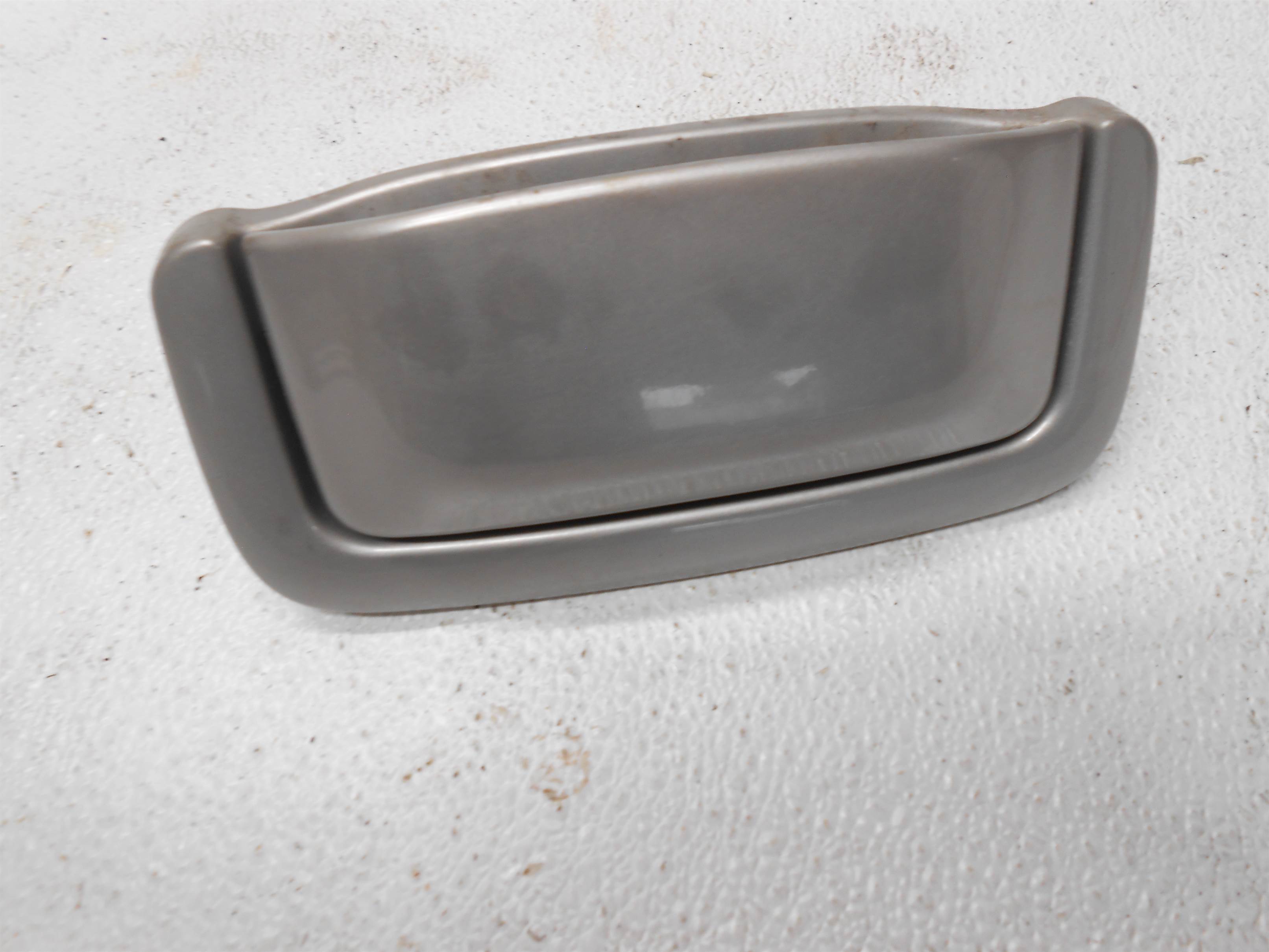 Used 2004 GMC Yukon Exterior Door Handle Rear Hatch Open Release for sale small view front thumbnail