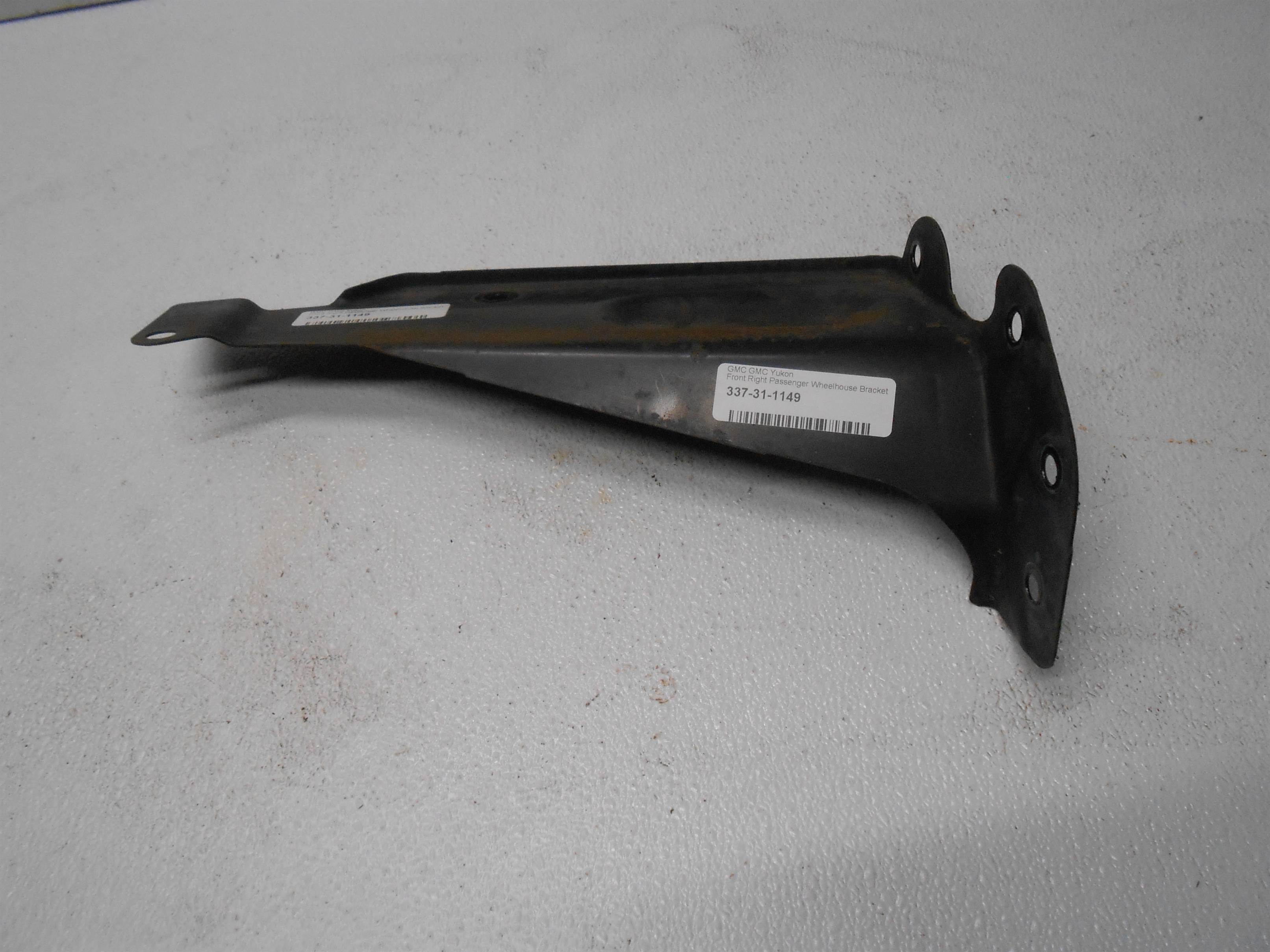 Used 2004 GMC Yukon Front Right Passenger Wheelhouse Bracket for sale small view front thumbnail