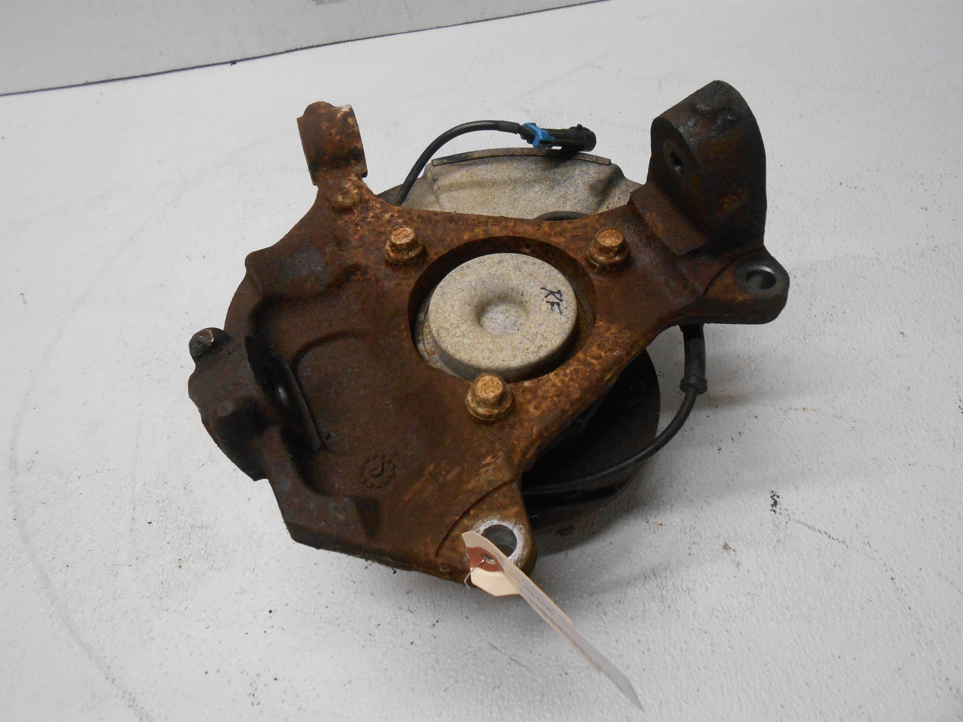 Used 2004 GMC Yukon Front Right RH Passenger Spindle Knuckle for sale small view front thumbnail