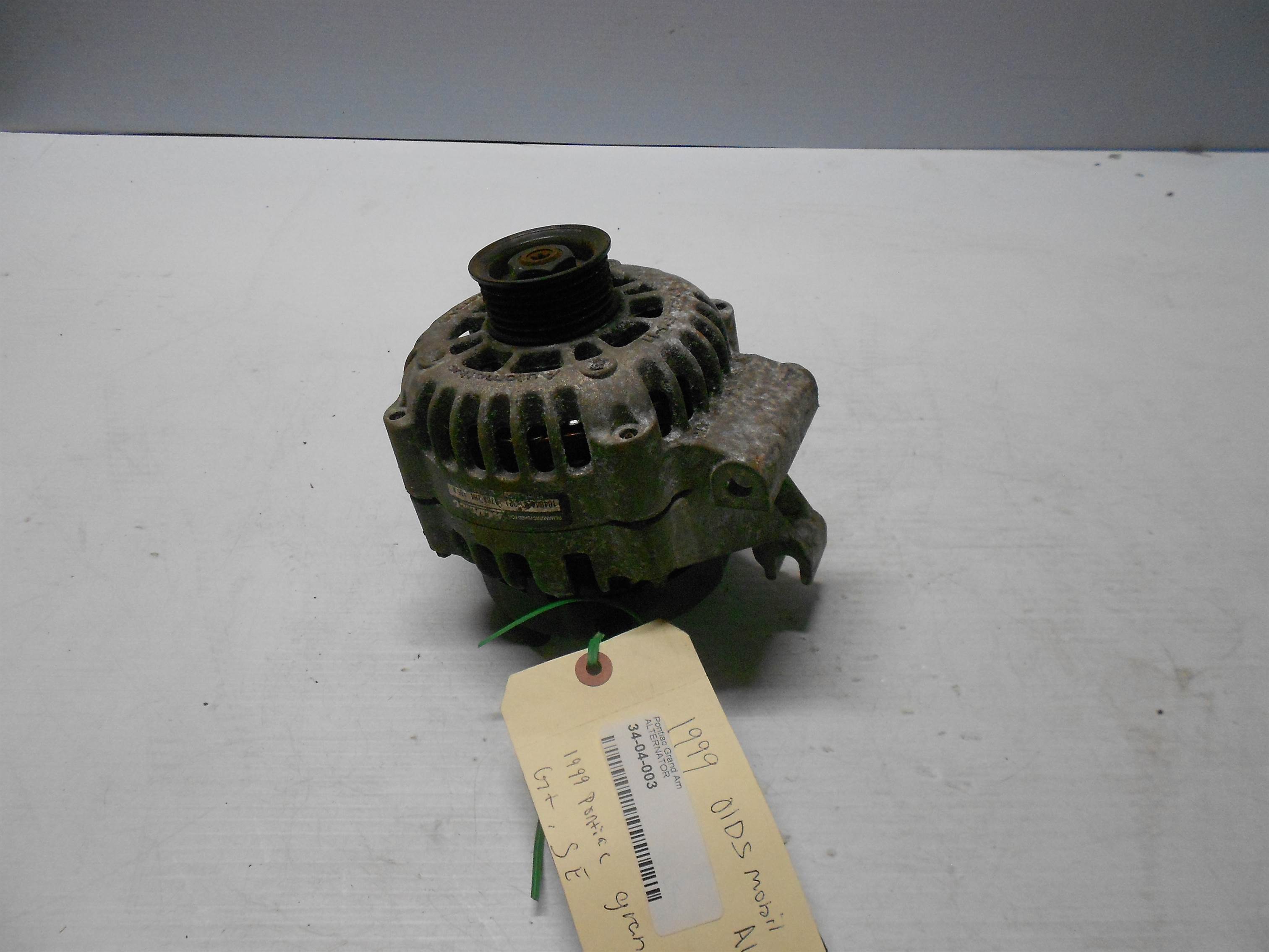 Used ALTERNATOR FOR CHEVY PONTIAC OLDS 3.1 3.4 V6 1999-03 GRAND AM MALIBU ALERO for sale small view front thumbnail