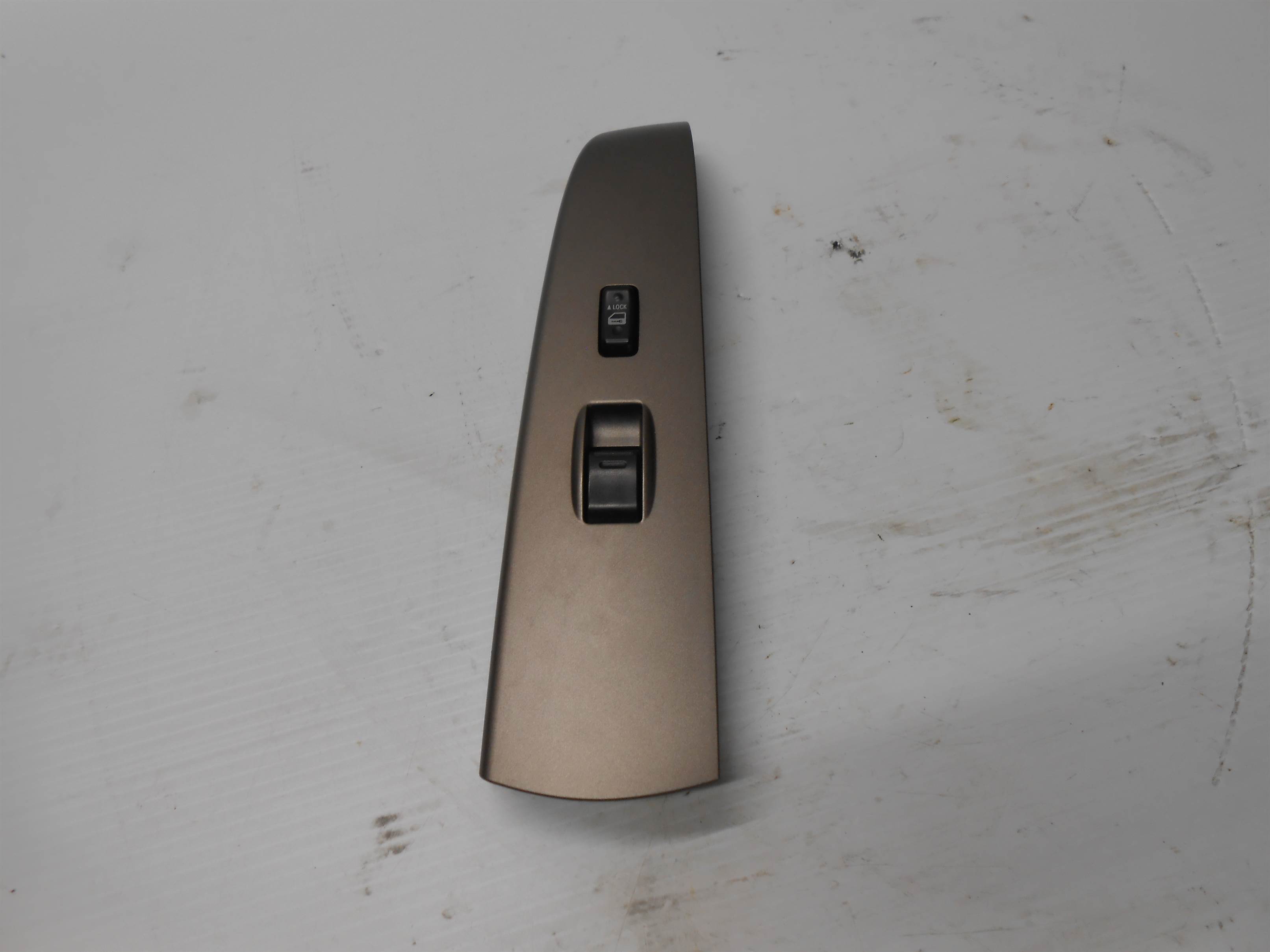 Used 04-09 TOYOTA PRIUS FRONT RIGHT PASSENGER DOOR WINDOW CONTROL SWITCH OEM for sale small view front thumbnail