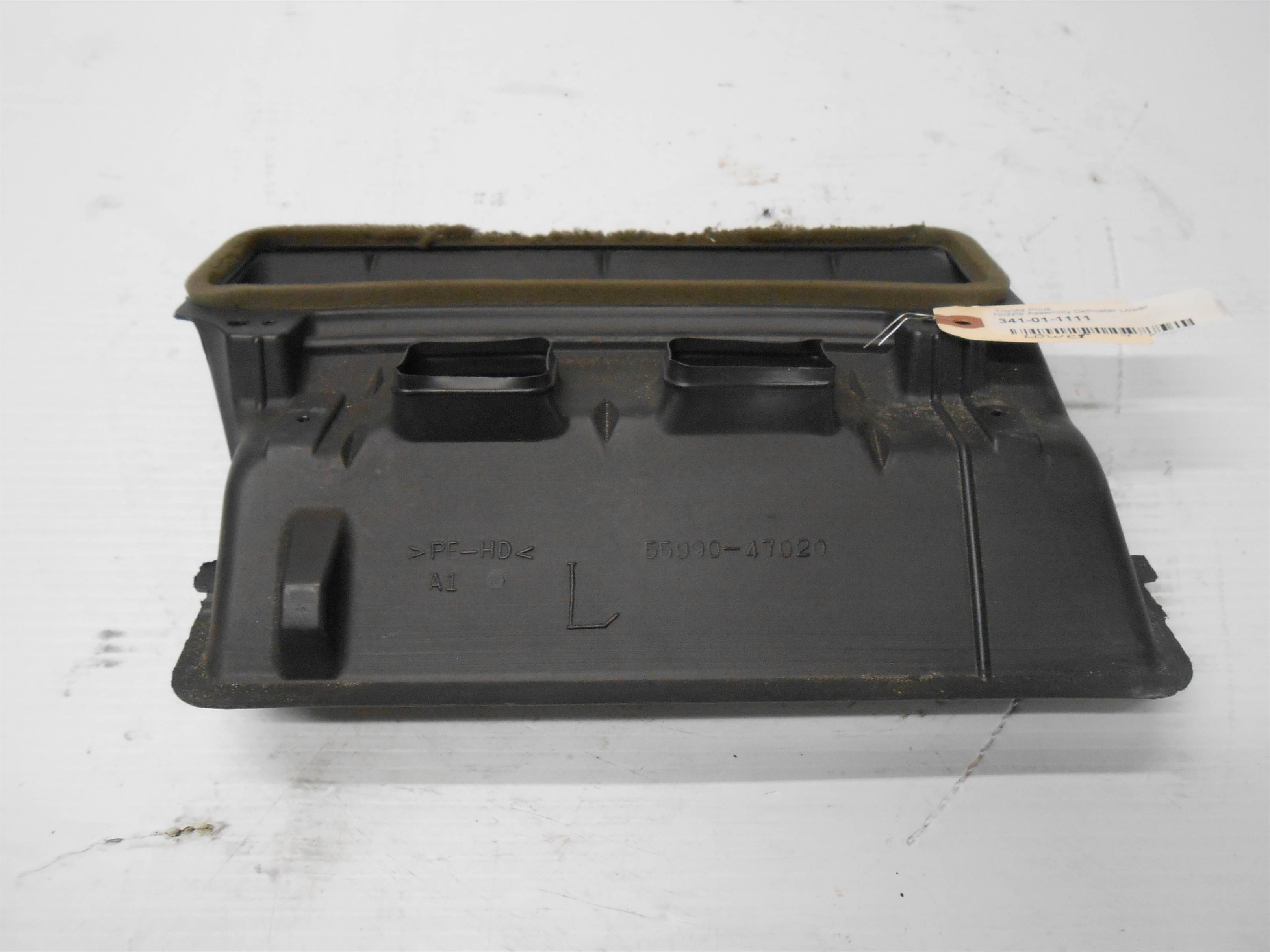 Used 2007 Toyota Prius Nozzle Assembly Defroster Lower for sale small view front thumbnail