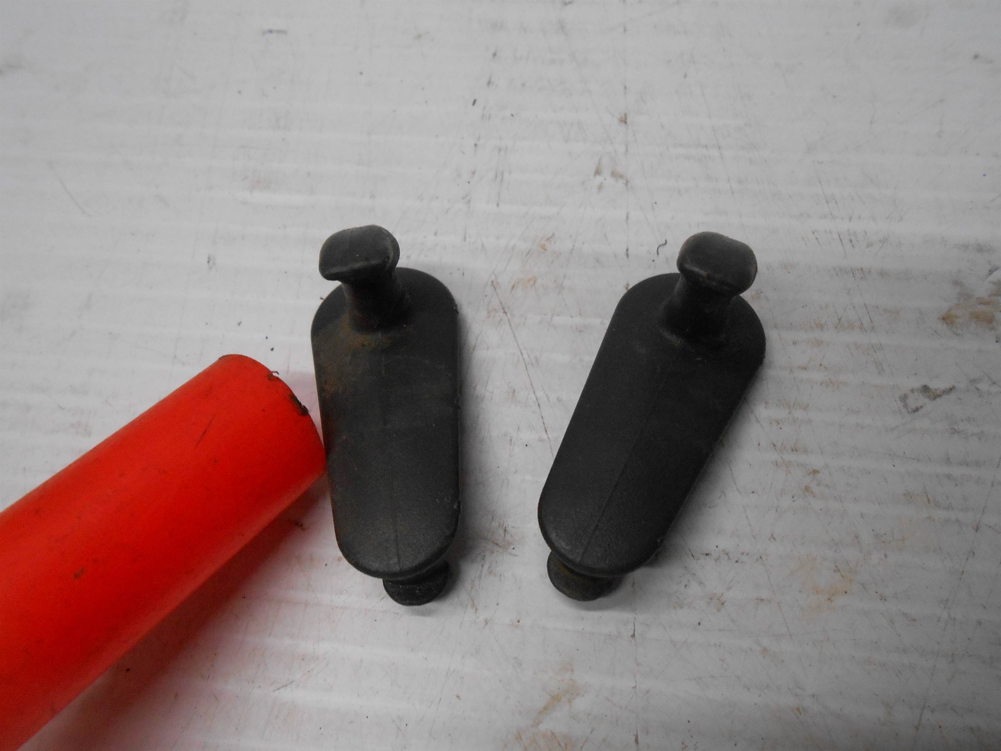 Used 2007 Toyota Prius Front Left LH Driver Mat Holders for sale small view front thumbnail