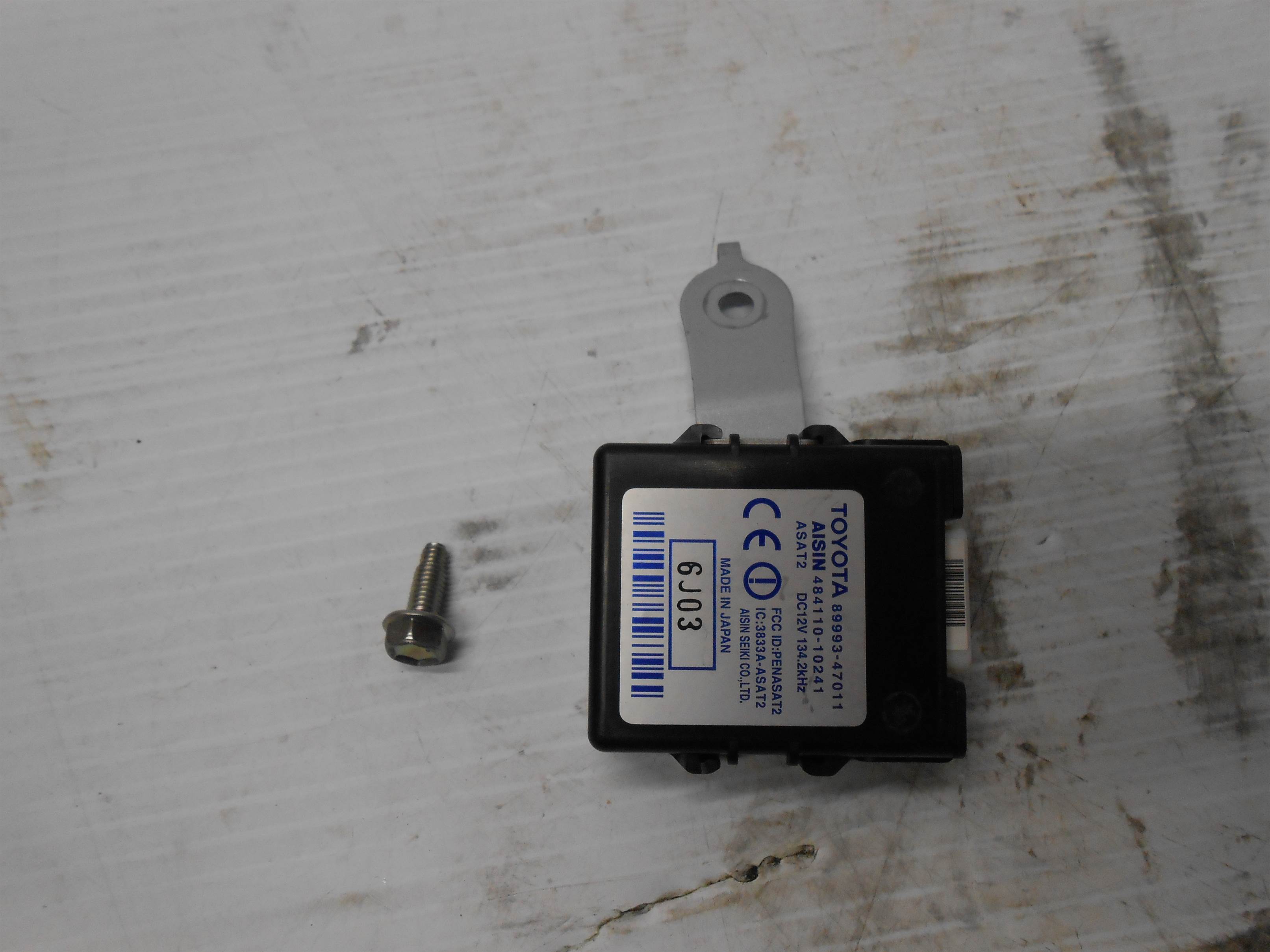 Used 2007 Toyota Prius Oscillator Luggage Electrical Key Module for sale small view front thumbnail
