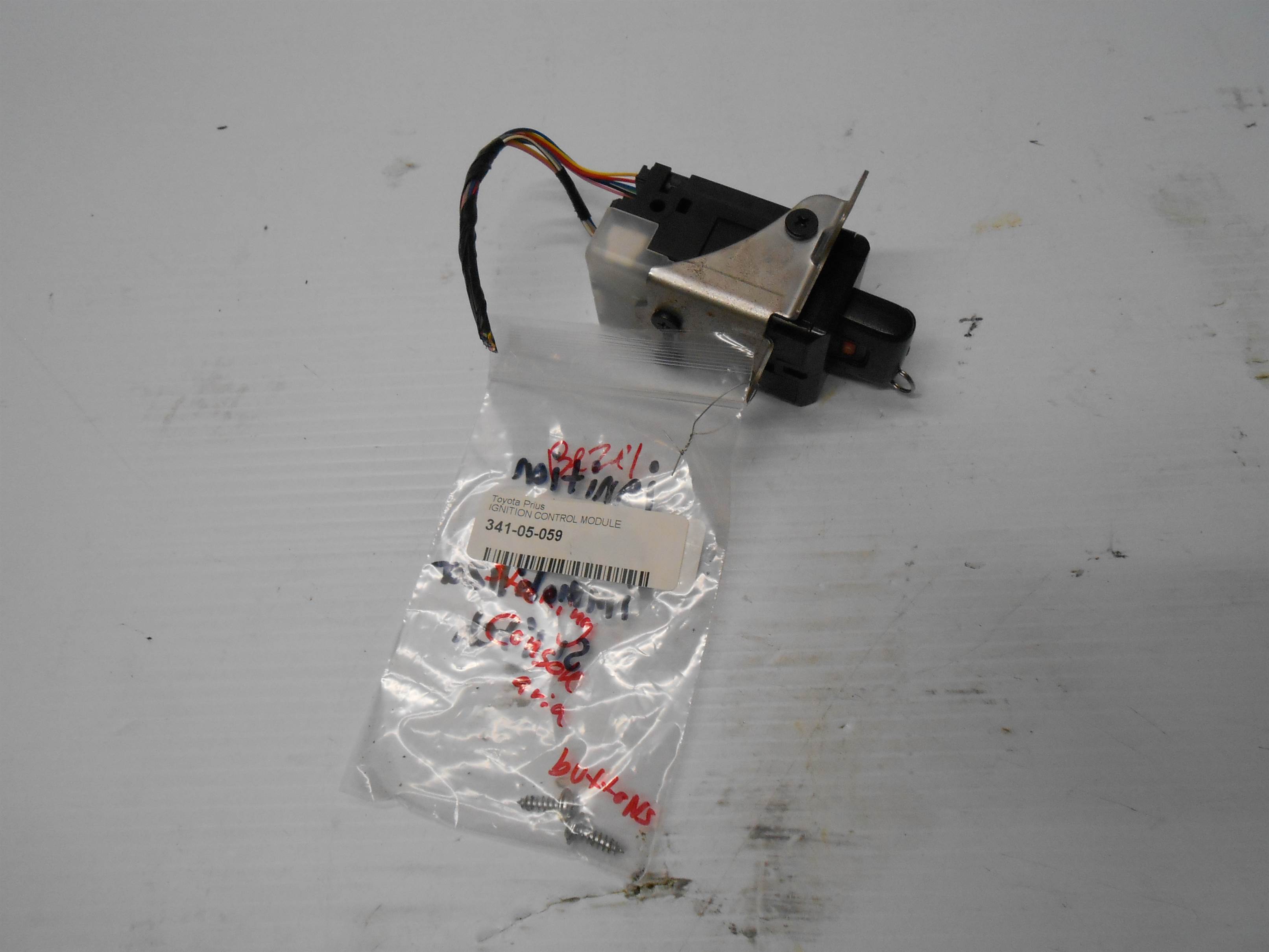 Used 2004-2009 TOYOTA PRIUS IMMOBILIZER IGNITION STARTER SLOT W/ KEY FOB 626399-000 for sale small view front thumbnail