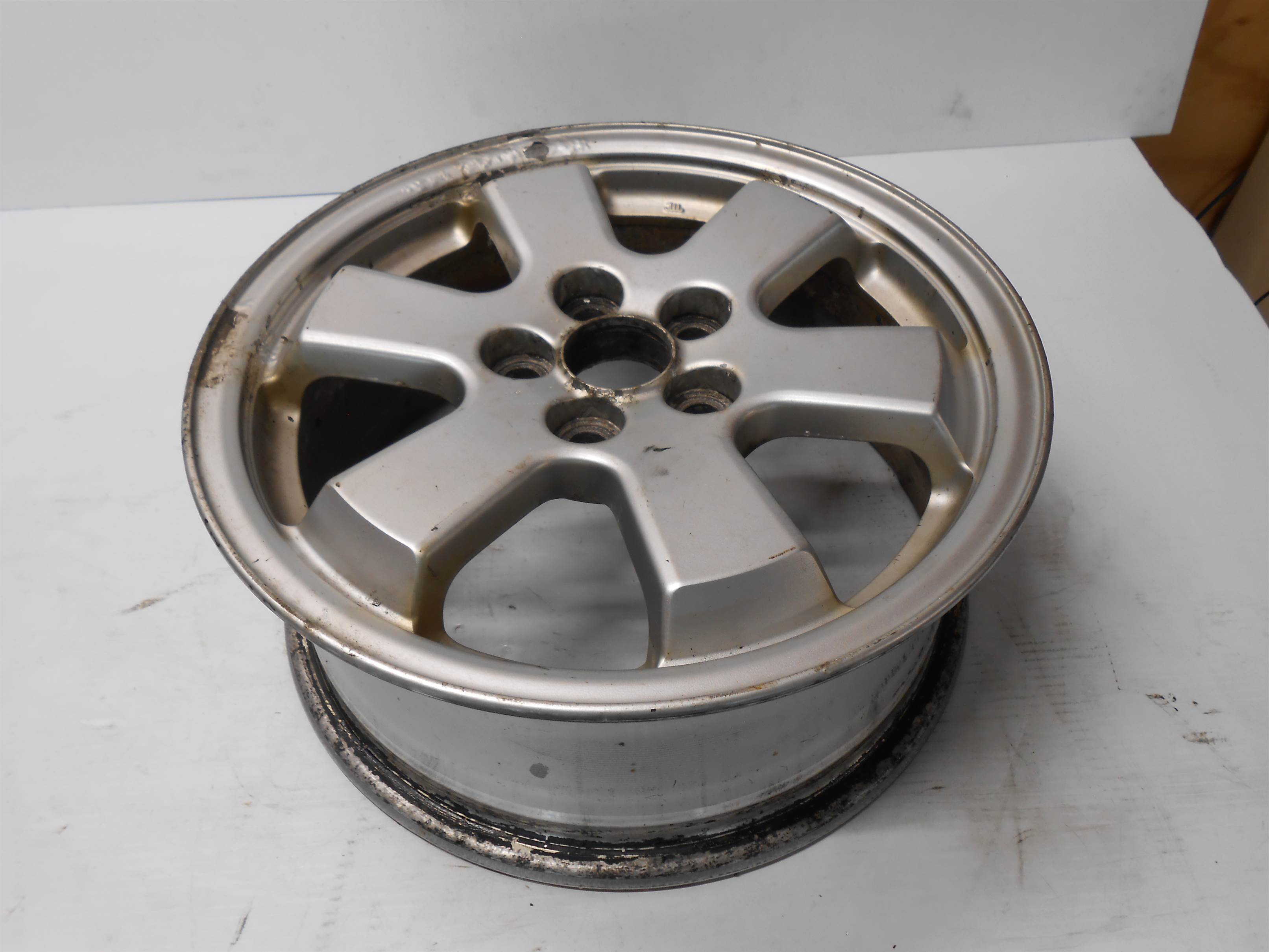 Used 2004 2005 2006 2007 2008 2009 Toyota Prius Wheel Rim 15x6 Alloy 6 Spoke for sale small view front thumbnail