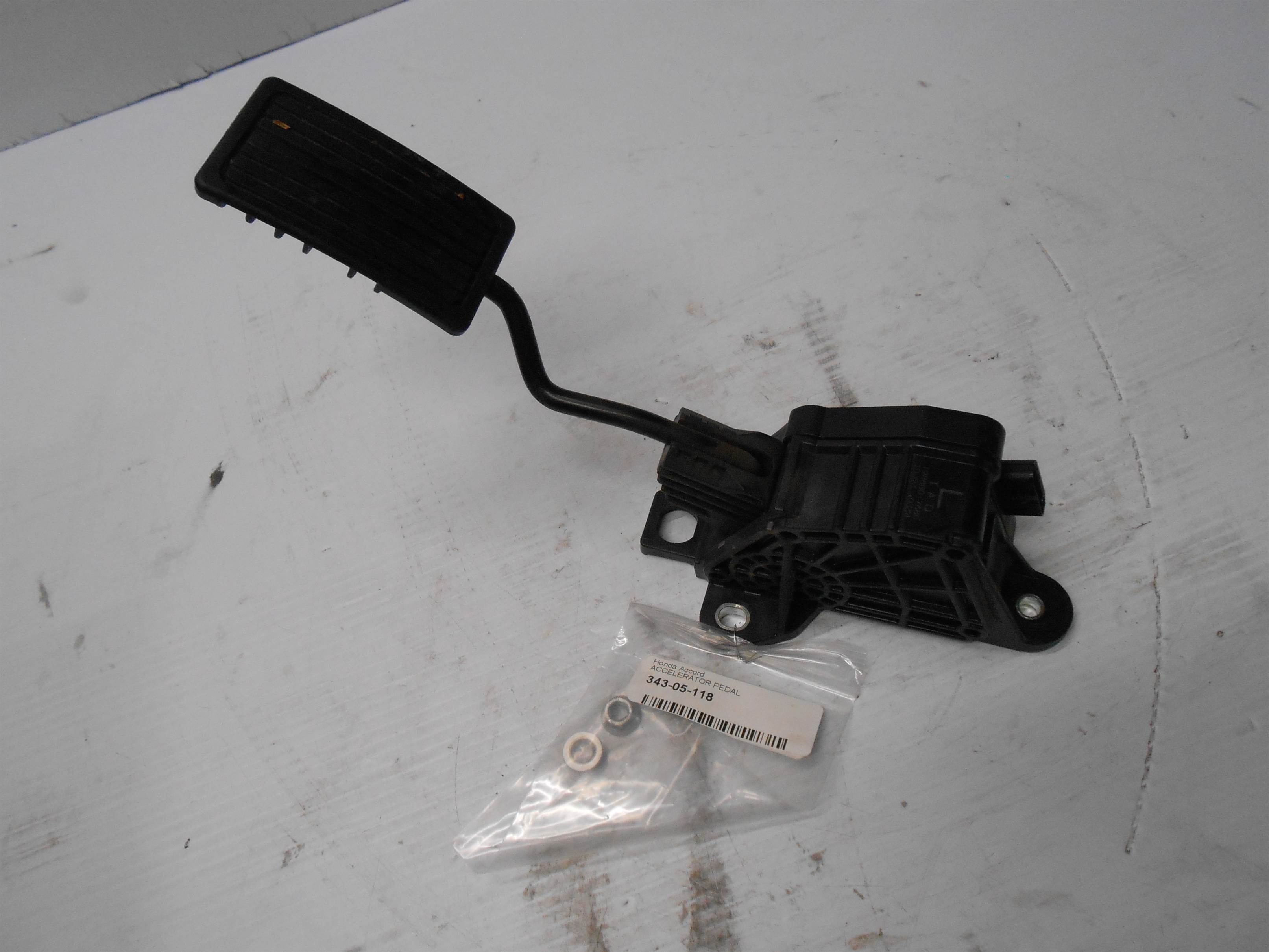 Used 2008-2015 Honda Accord Accelerator Pedal Gas Pedal 198800-7680 for sale small view front thumbnail