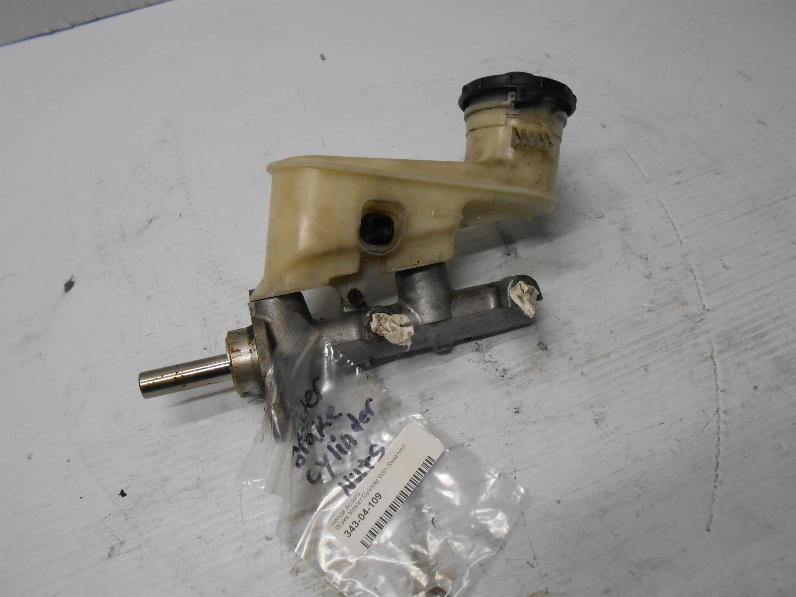 Used 2008-2012 Honda Accord 09-14 Acura TSX Brake Master Cylinder with Reservoir for sale small view front thumbnail