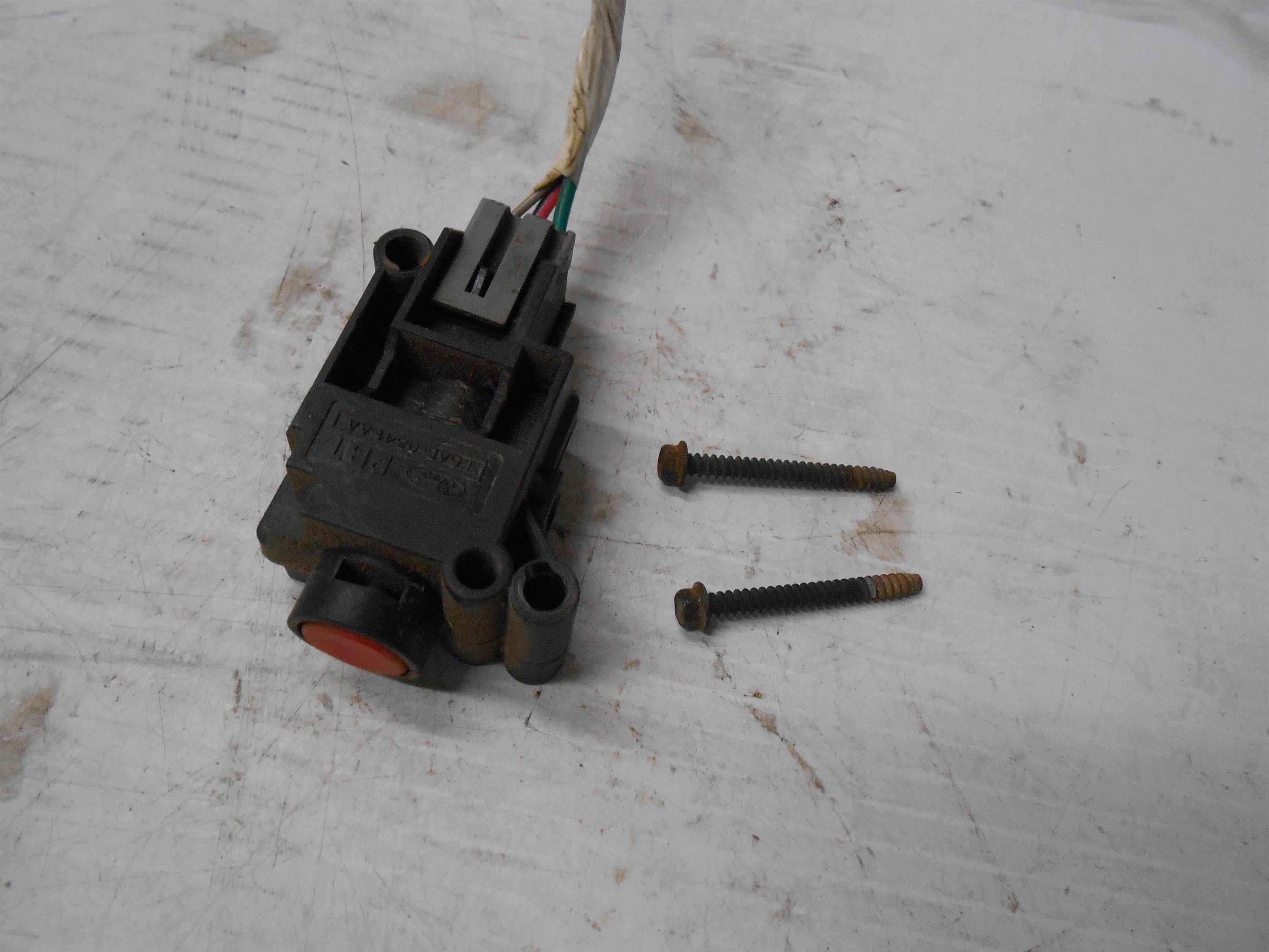 Used 1996 Ford Ranger Fuel Pump Shut Off Switch F5AB-9341-AA for sale small view front thumbnail
