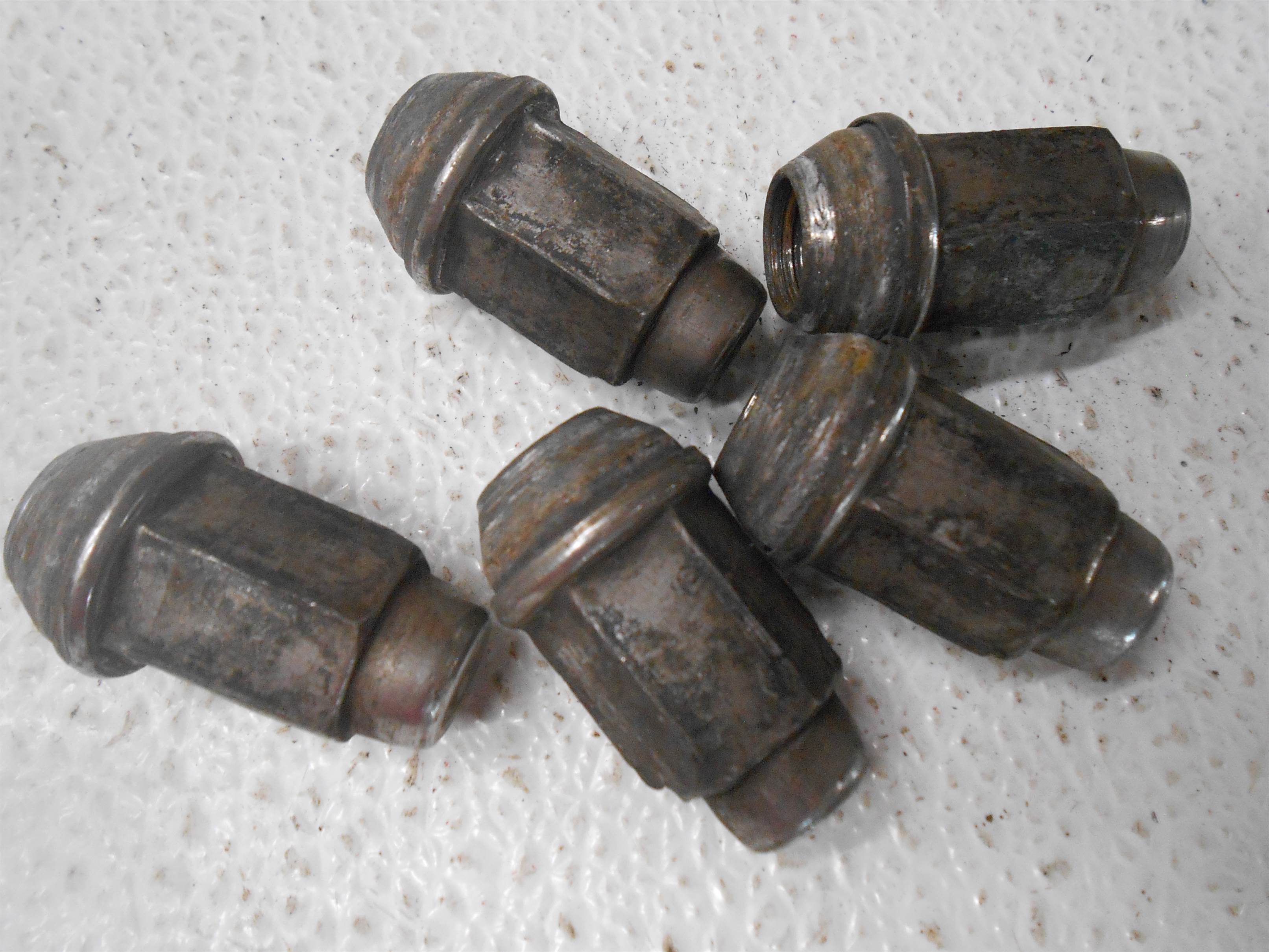 Used 2003 Ford Ranger Lug Nut Set for sale small view front thumbnail