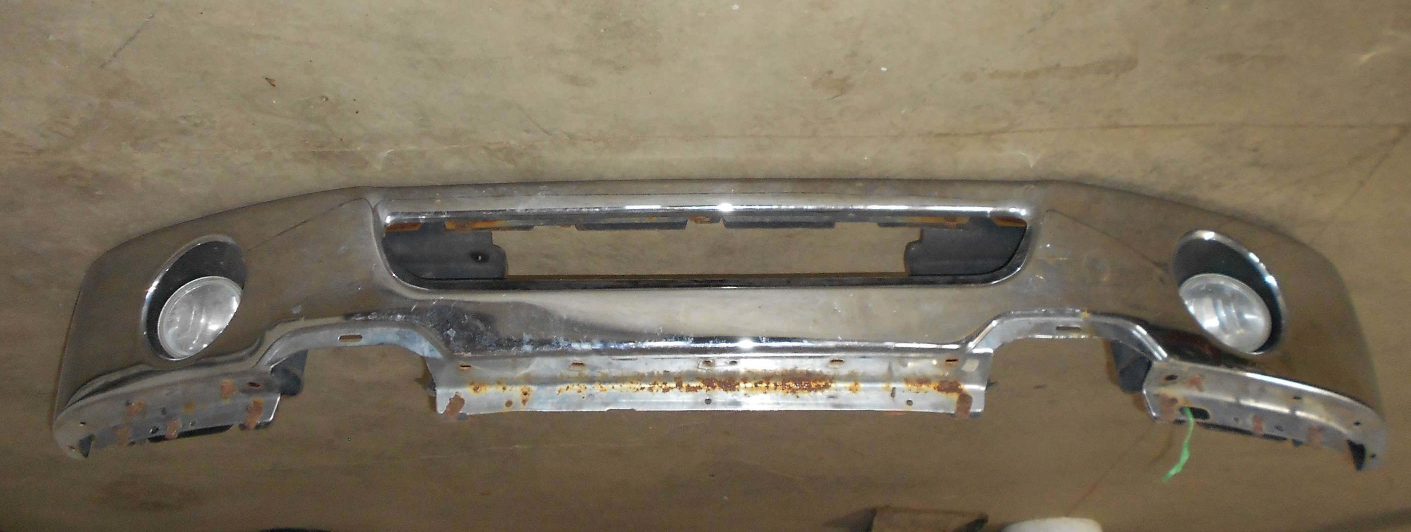 Used 2005-2008 FORD F15O FRONT BUMPER CHROME WITH FOG LIGHTS for sale small view front thumbnail
