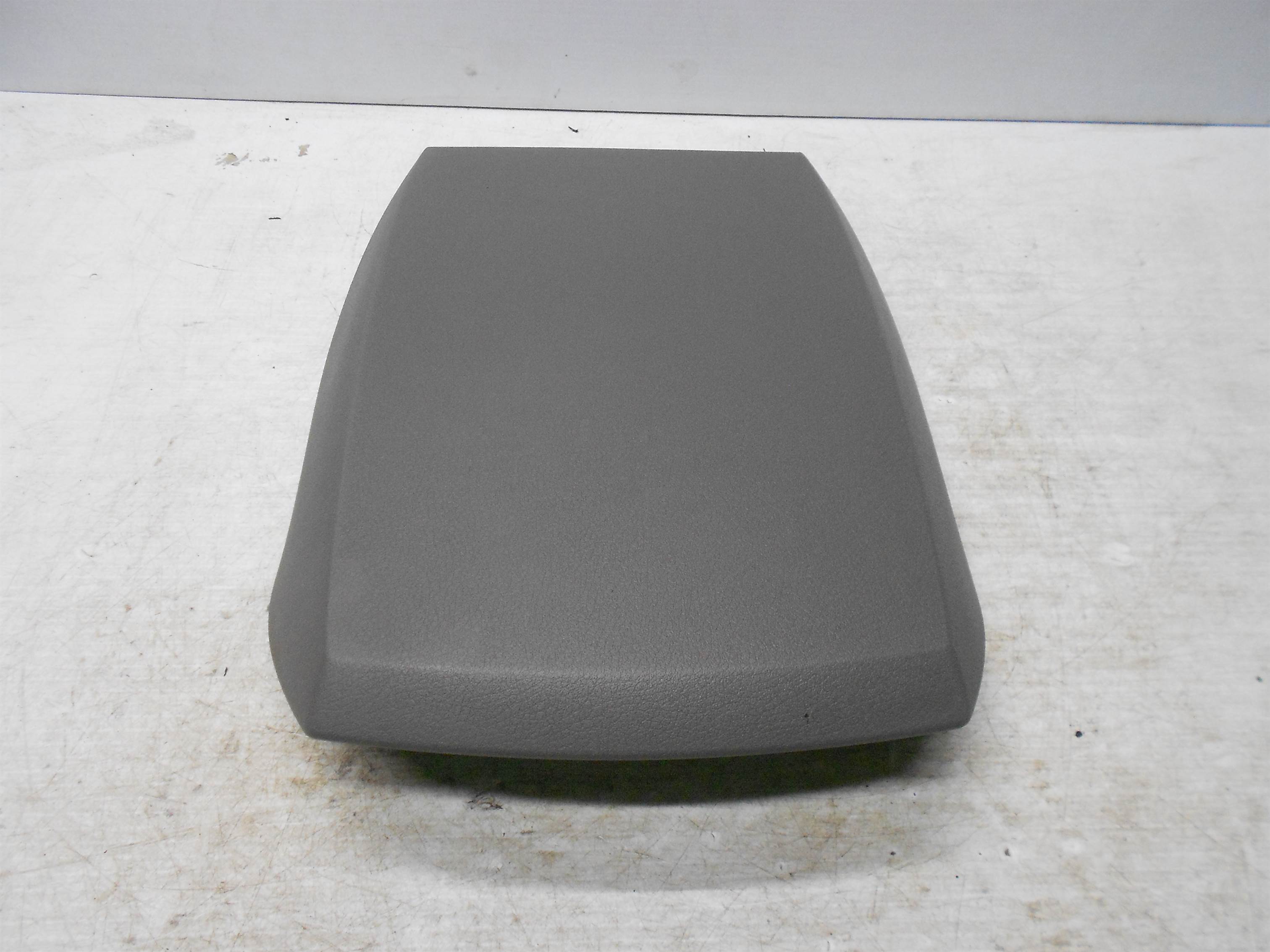 Used CHRYSLER TOWN&COUNTRY CENTER UPPER DASH TRIM PANEL OEM L0097905 for sale small view front thumbnail